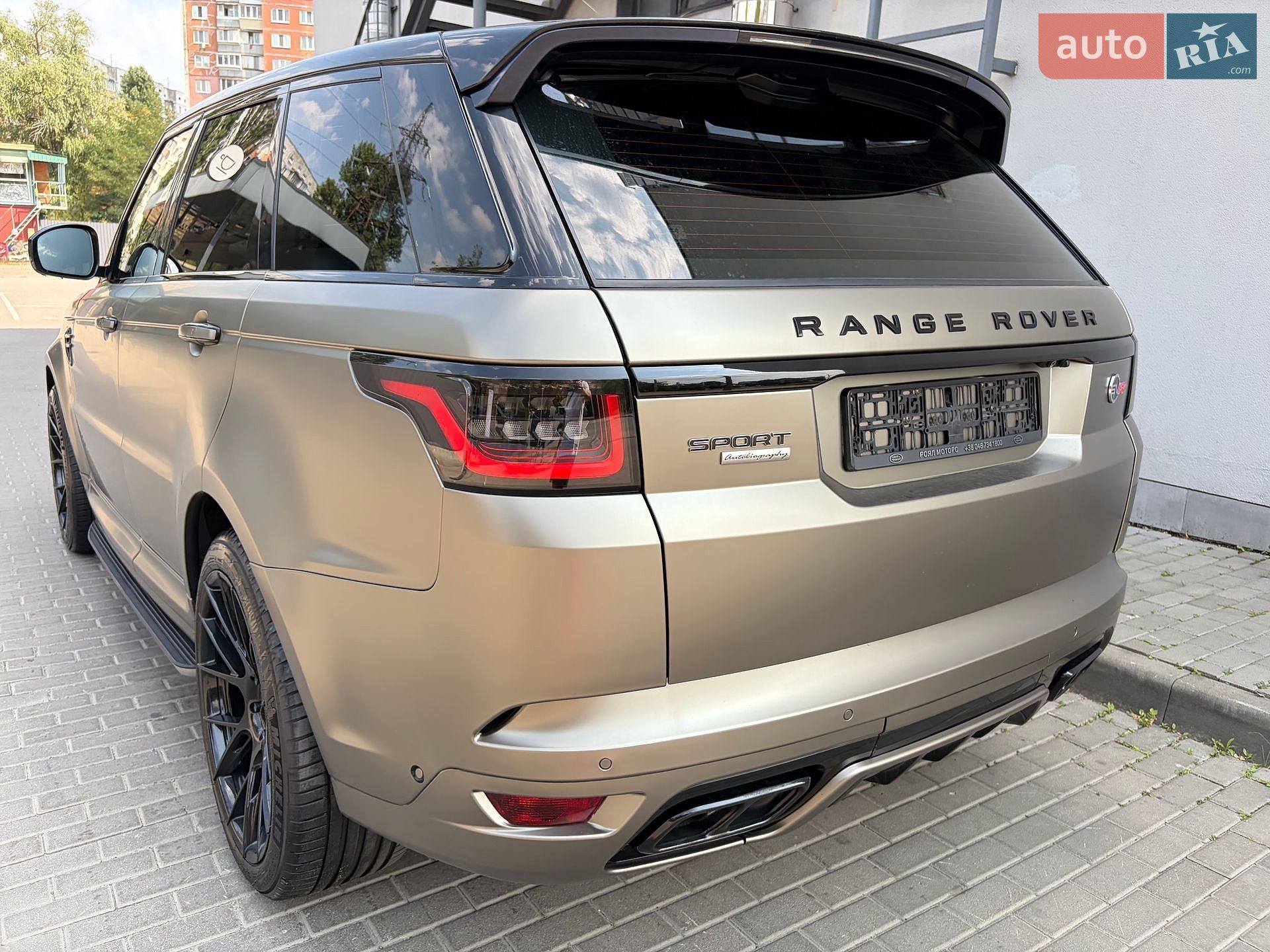 Land Rover Range Rover Sport 2018 VIN SALWA2BE5JA808960 фото оголошення 17 з 109