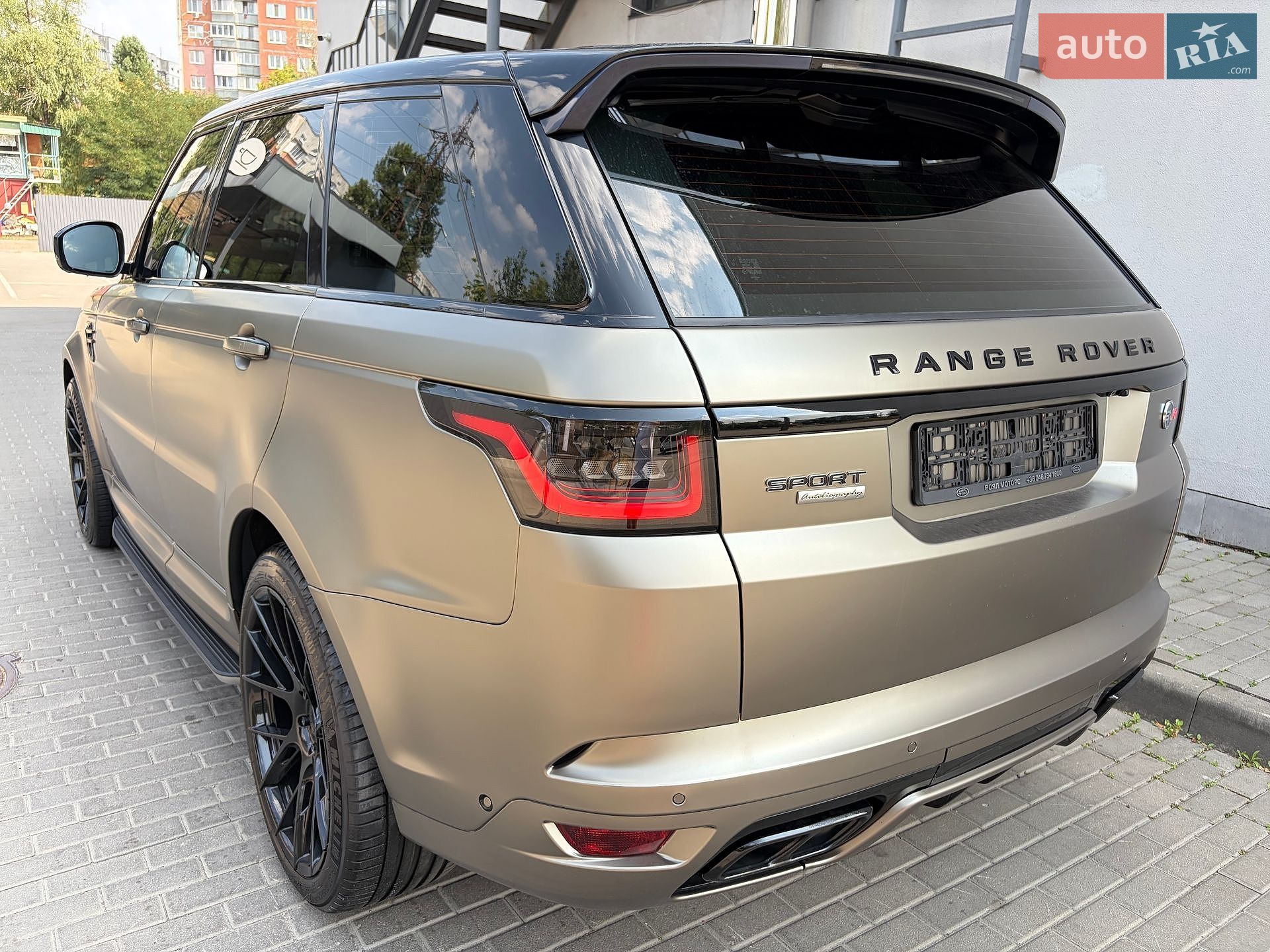 Land Rover Range Rover Sport 2018 VIN SALWA2BE5JA808960 фото оголошення 16 з 109