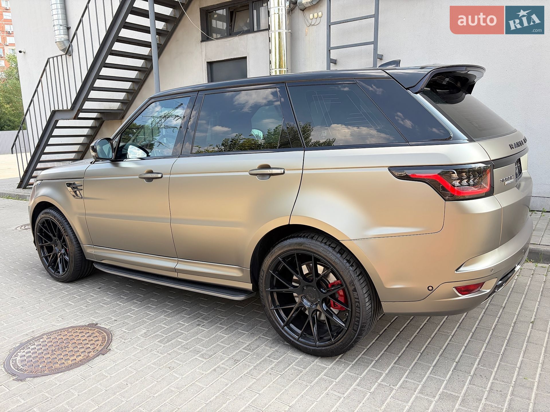 Land Rover Range Rover Sport 2018 VIN SALWA2BE5JA808960 фото оголошення 33 з 109