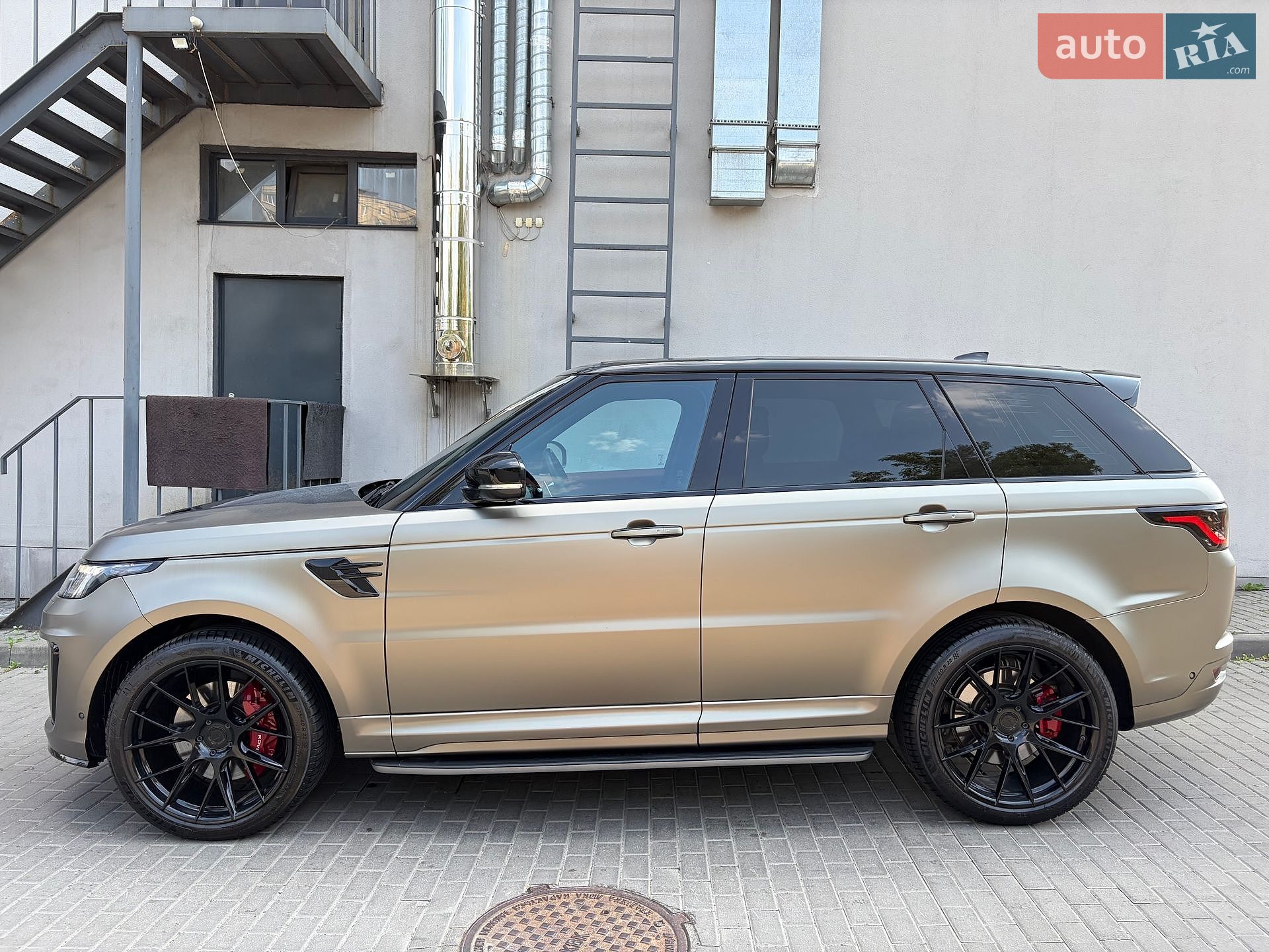 Land Rover Range Rover Sport 2018 VIN SALWA2BE5JA808960 фото оголошення 35 з 109
