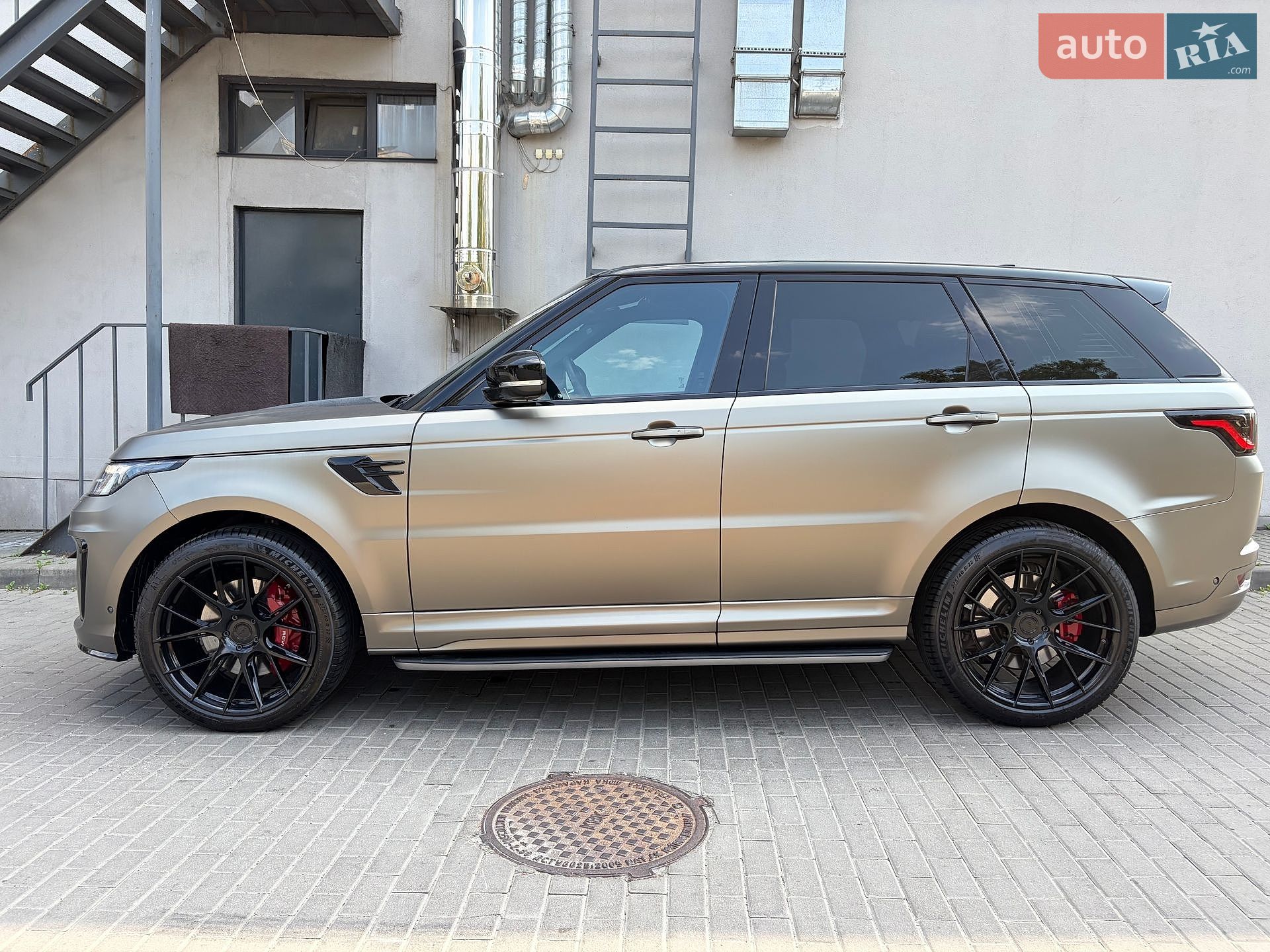 Land Rover Range Rover Sport 2018 VIN SALWA2BE5JA808960 фото оголошення 36 з 109