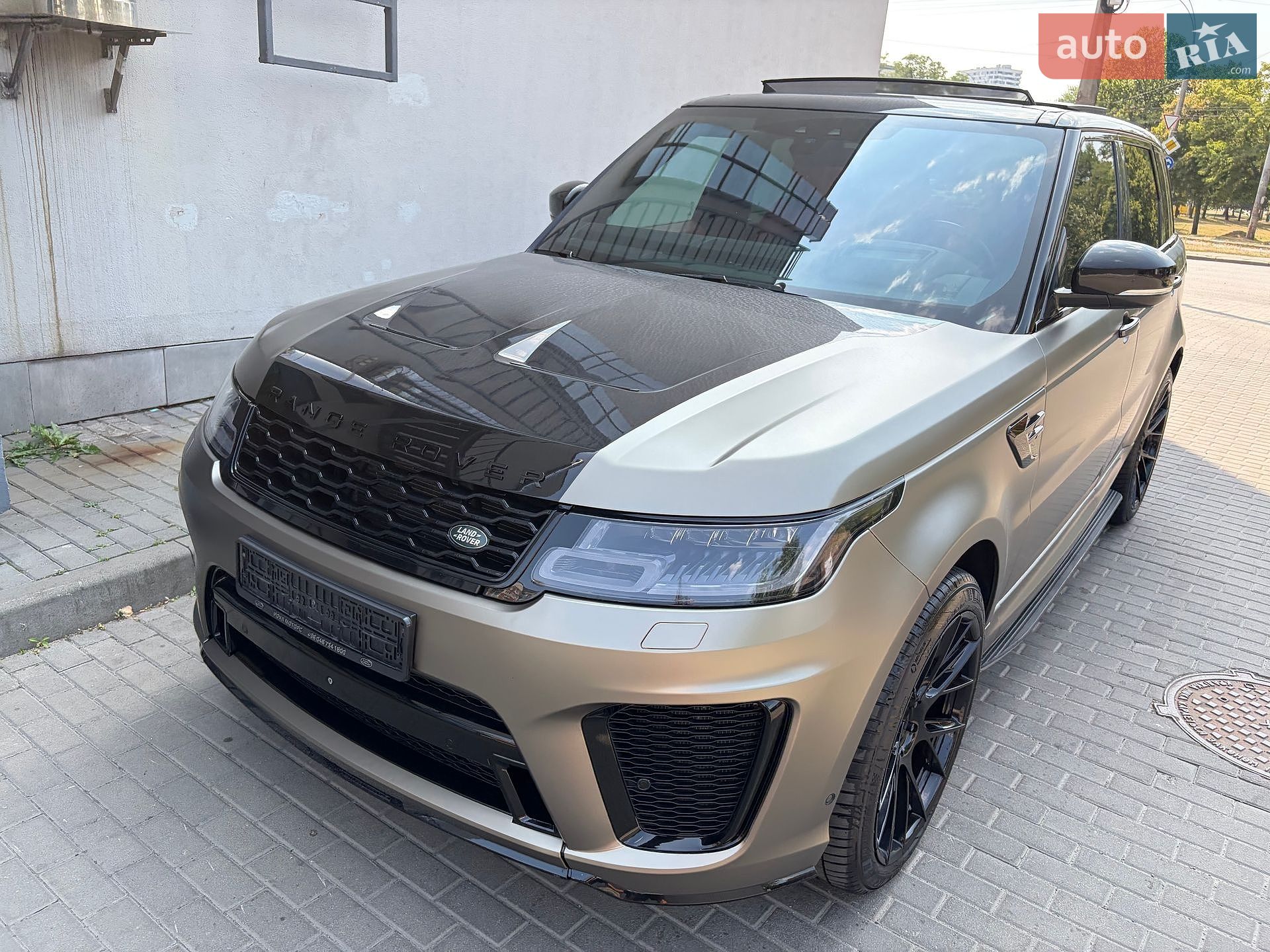 Land Rover Range Rover Sport 2018 VIN SALWA2BE5JA808960 фото оголошення 100 з 109