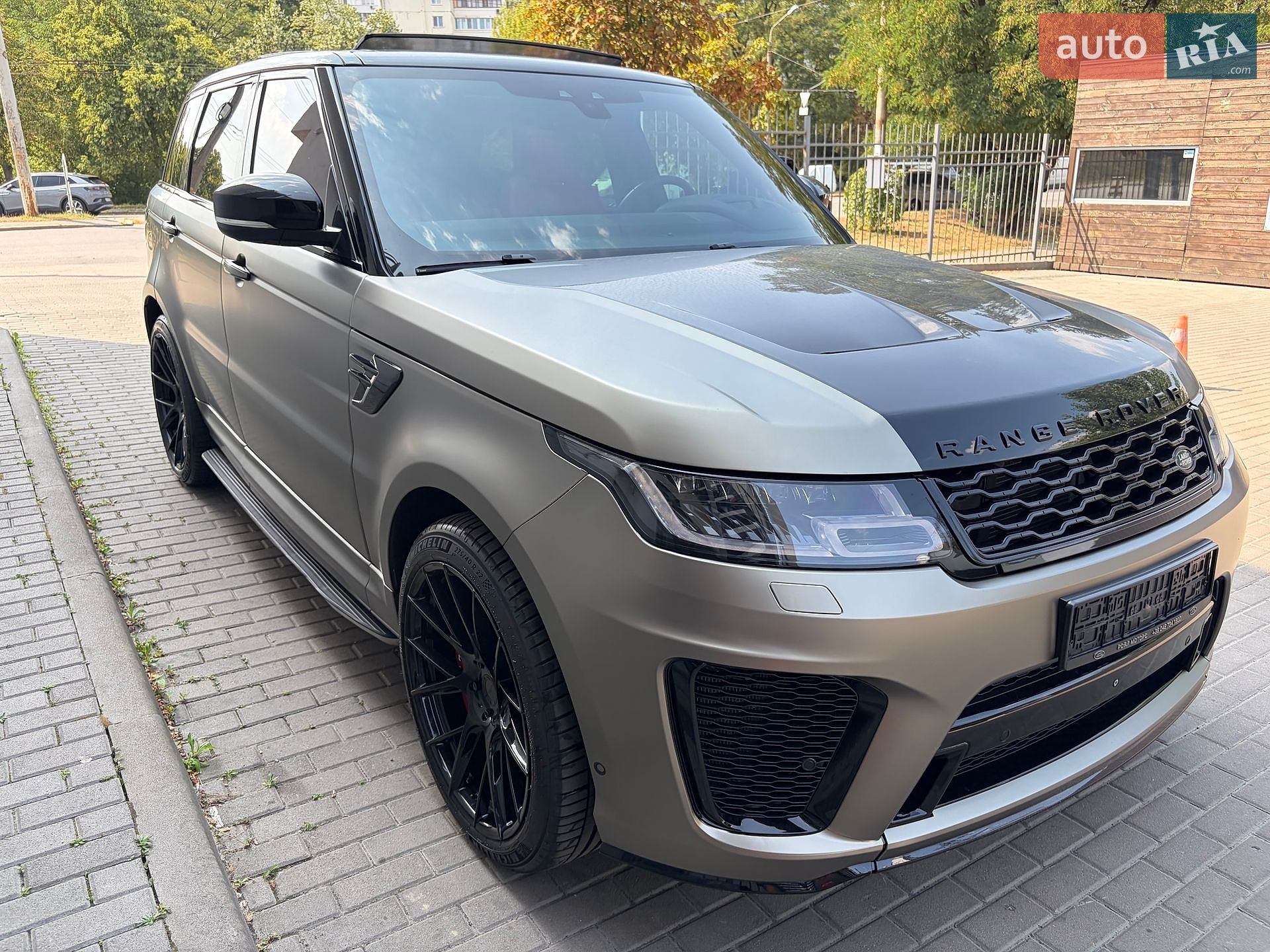 Land Rover Range Rover Sport 2018 VIN SALWA2BE5JA808960 фото оголошення 101 з 109
