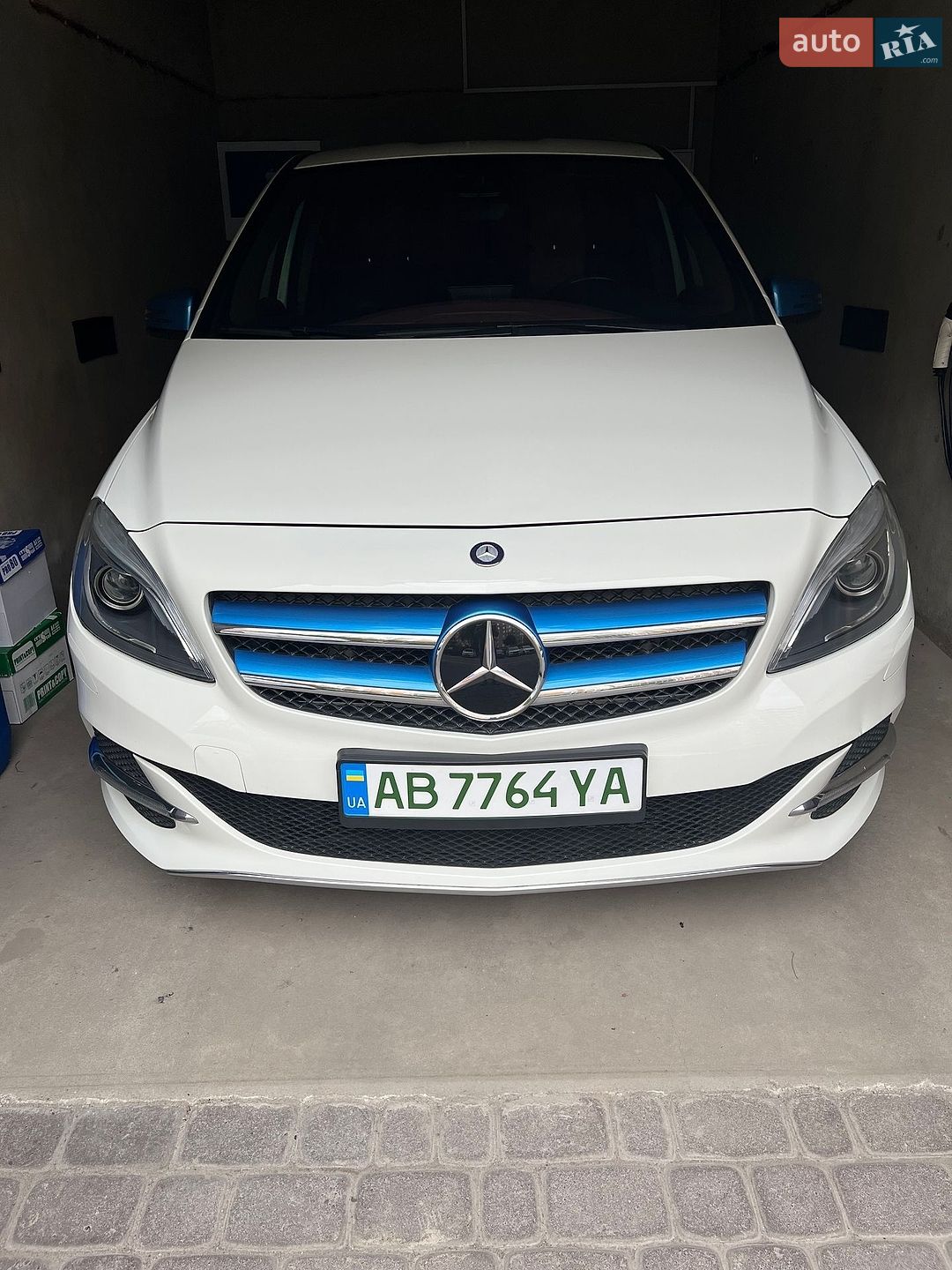 Mercedes-Benz B-Class 2015 VIN WDD2428901J008607 фото оголошення 2 з 50