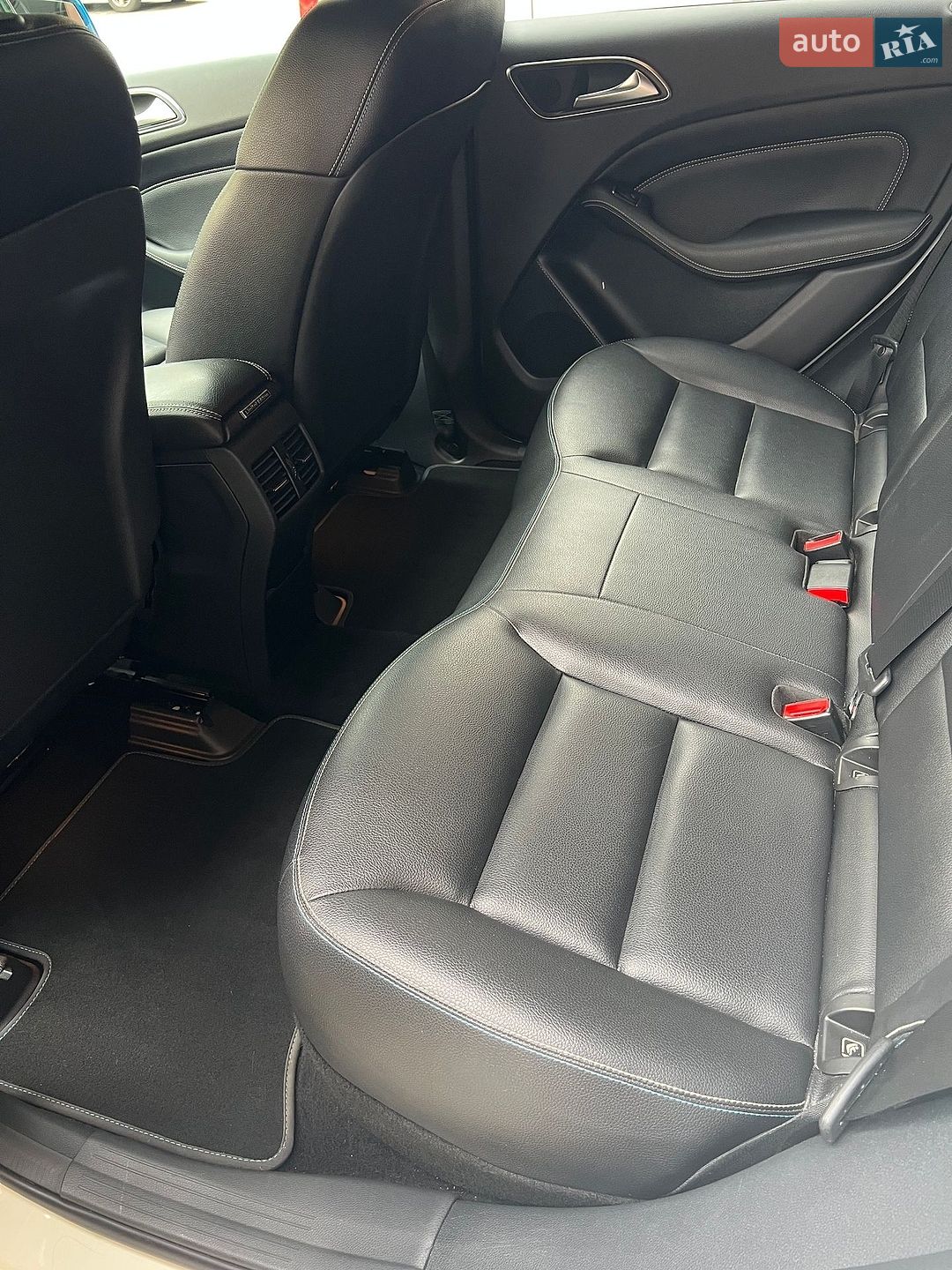 Mercedes-Benz B-Class 2015 VIN WDD2428901J008607 фото оголошення 22 з 50