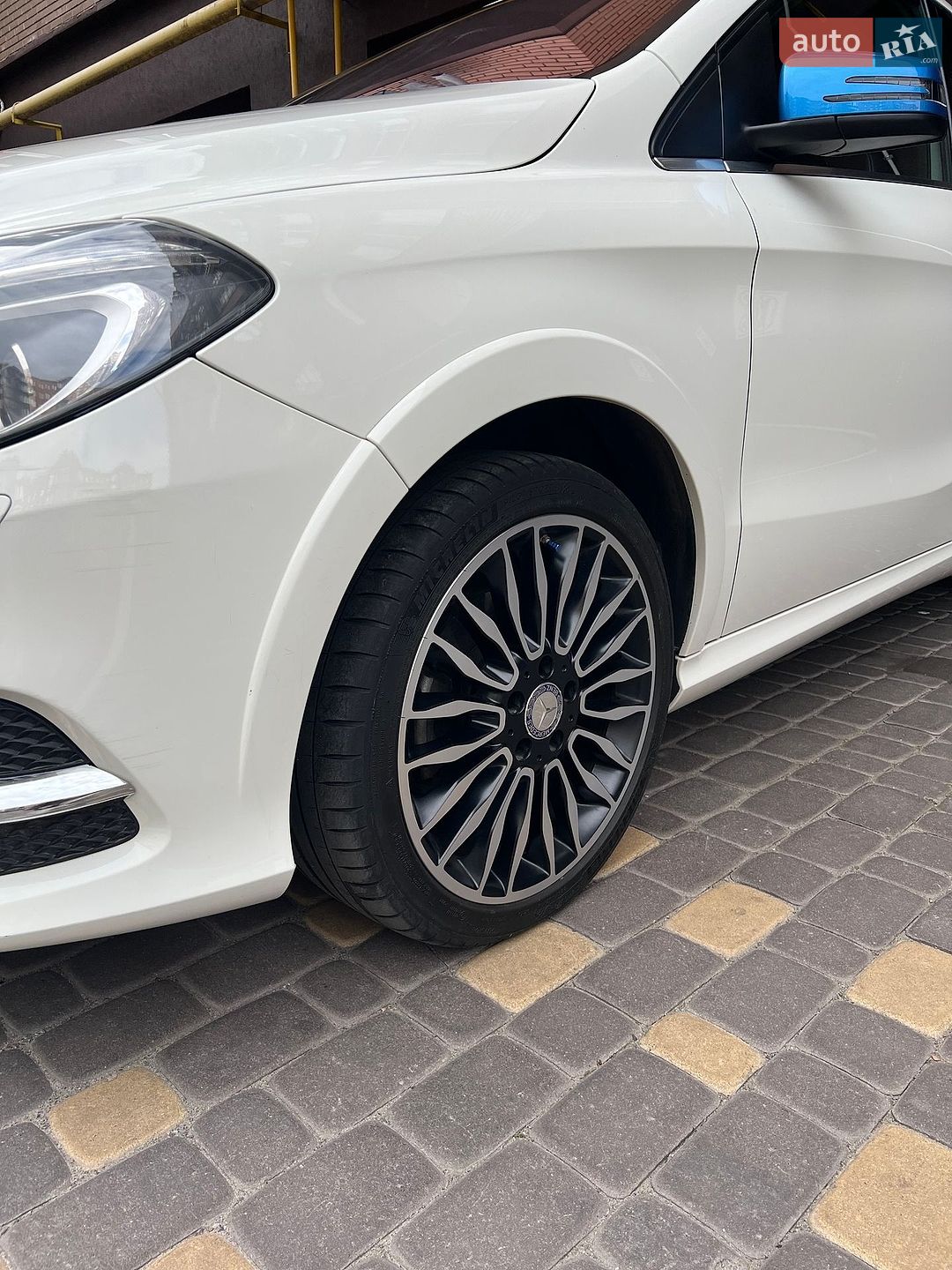 Mercedes-Benz B-Class 2015 VIN WDD2428901J008607 фото оголошення 6 з 50
