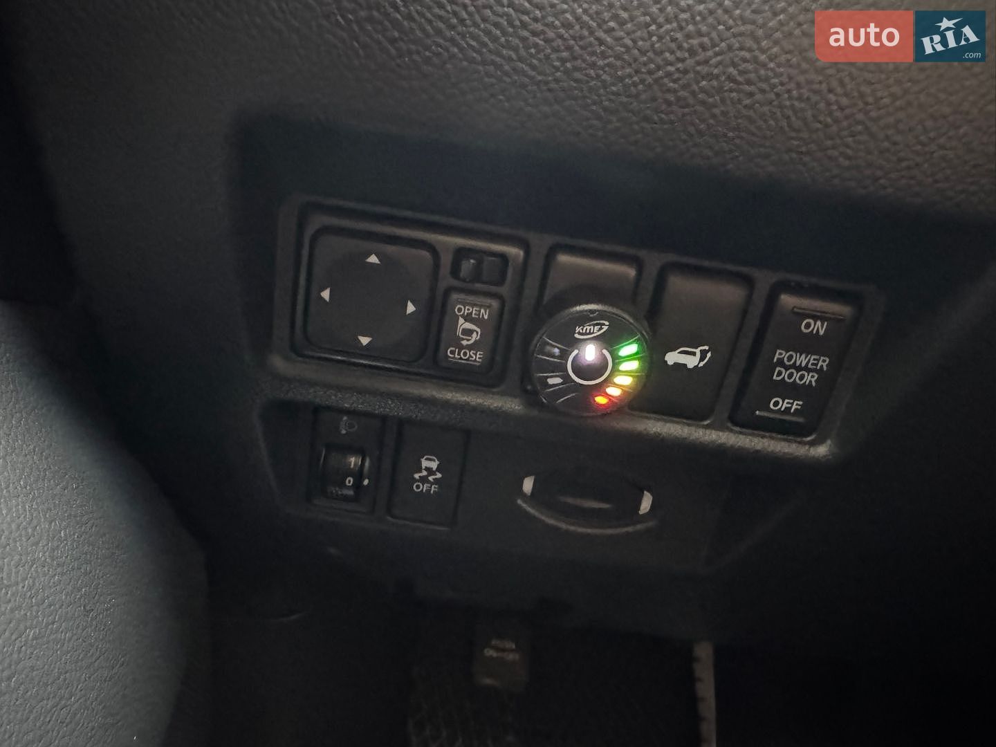 Infiniti QX70 2013 VIN JN8CS1MW8EM411873 фото оголошення 13 з 36