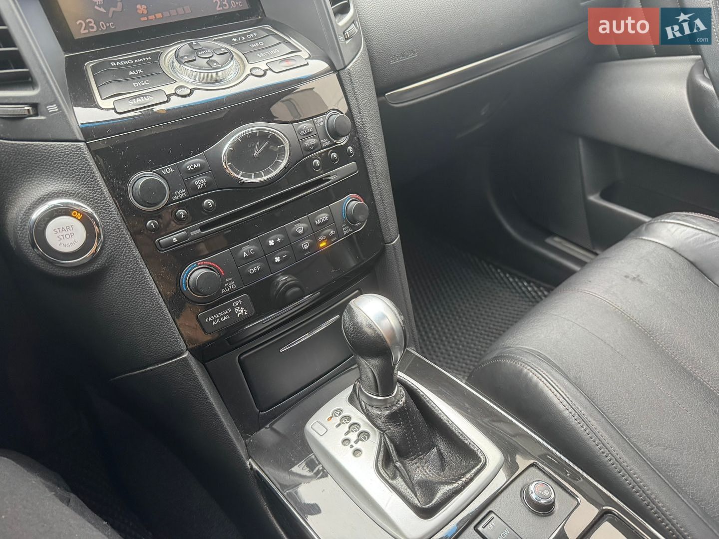 Infiniti QX70 2013 VIN JN8CS1MW8EM411873 фото оголошення 17 з 36