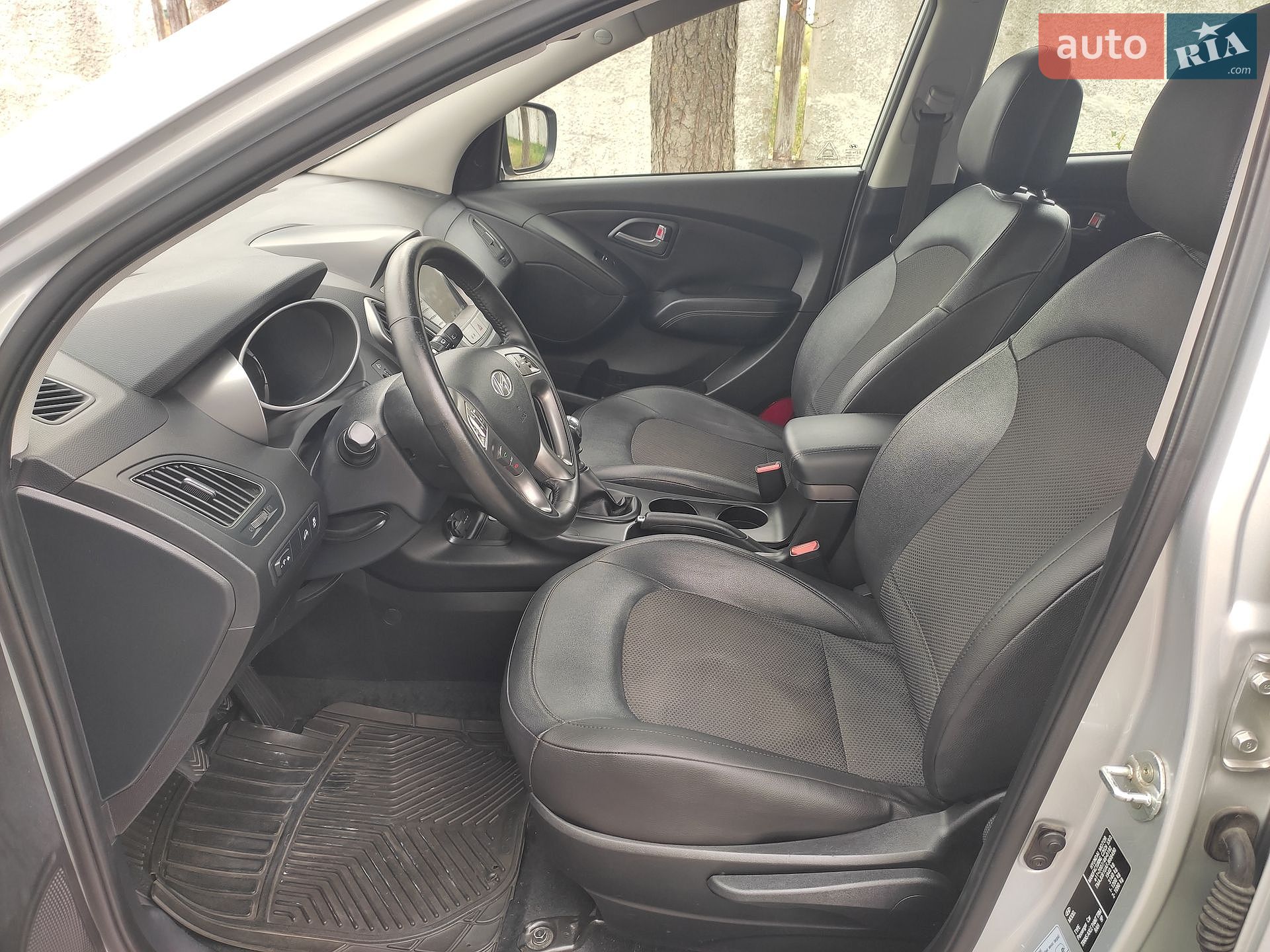 Hyundai ix35 2014 VIN TMAJU81UAFJ666490 фото оголошення 31 з 46