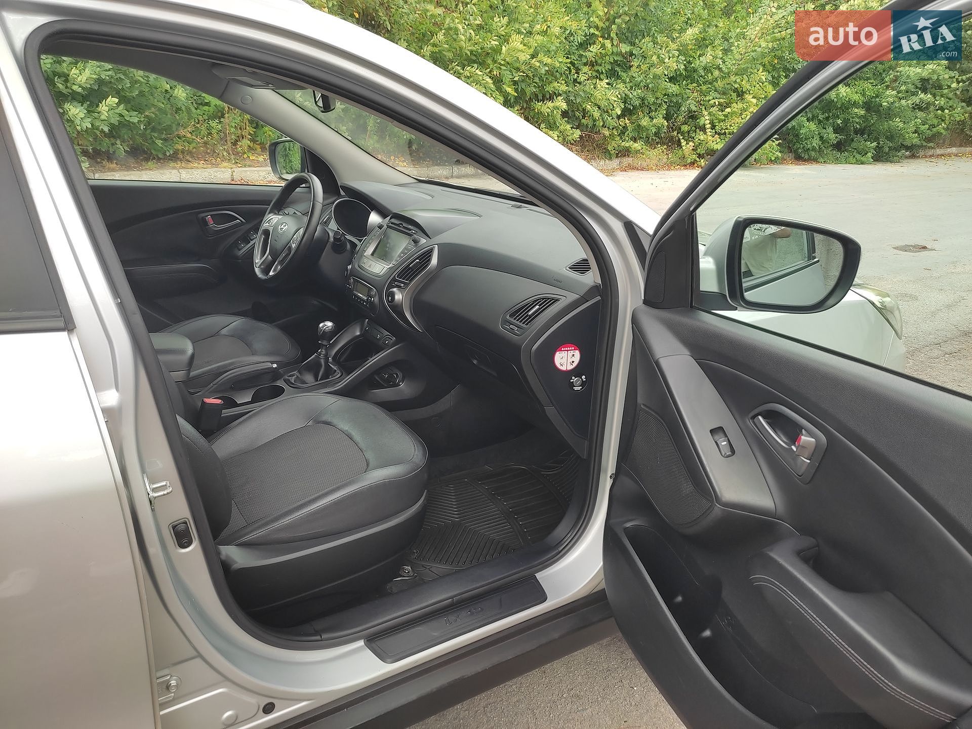 Hyundai ix35 2014 VIN TMAJU81UAFJ666490 фото оголошення 35 з 46