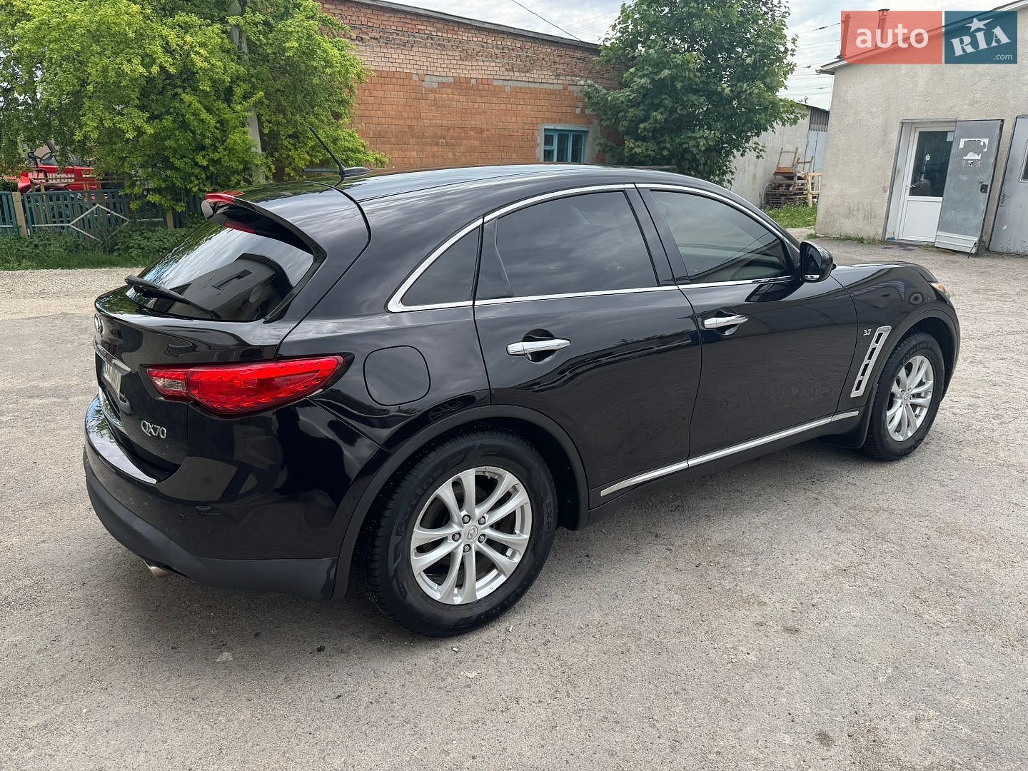 Infiniti QX70 2013 VIN JN8CS1MW8EM411873 фото оголошення 4 з 30