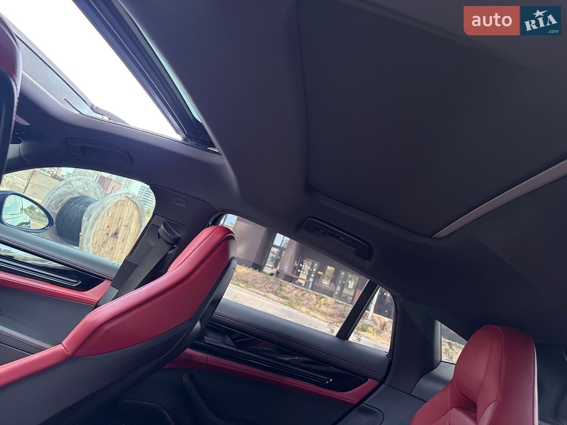 Porsche Panamera 2024 VIN WP0ZZZYAZSL045194 фото оголошення 32 з 135