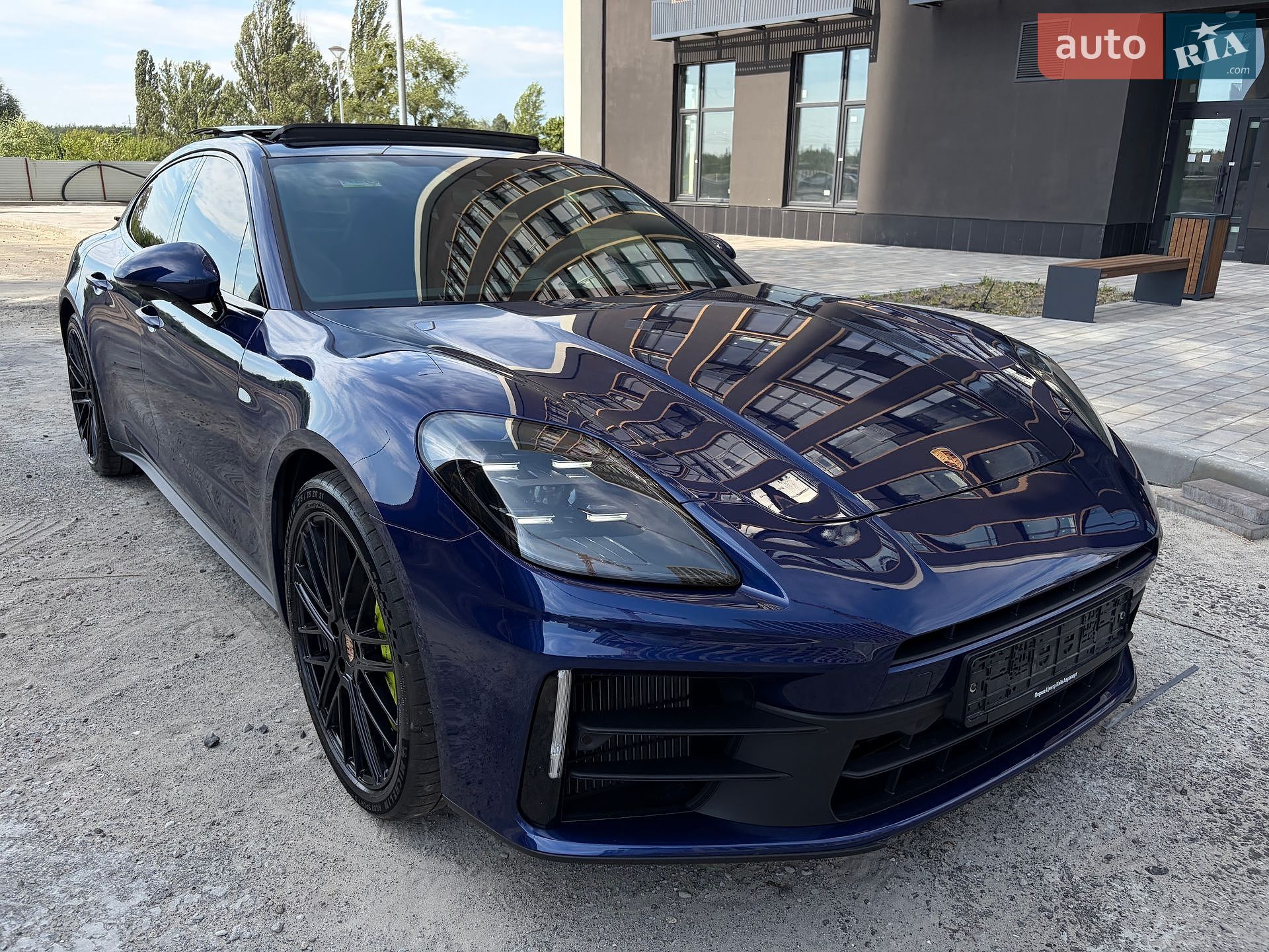 Porsche Panamera 2024 VIN WP0ZZZYAZSL045194 фото оголошення 39 з 135