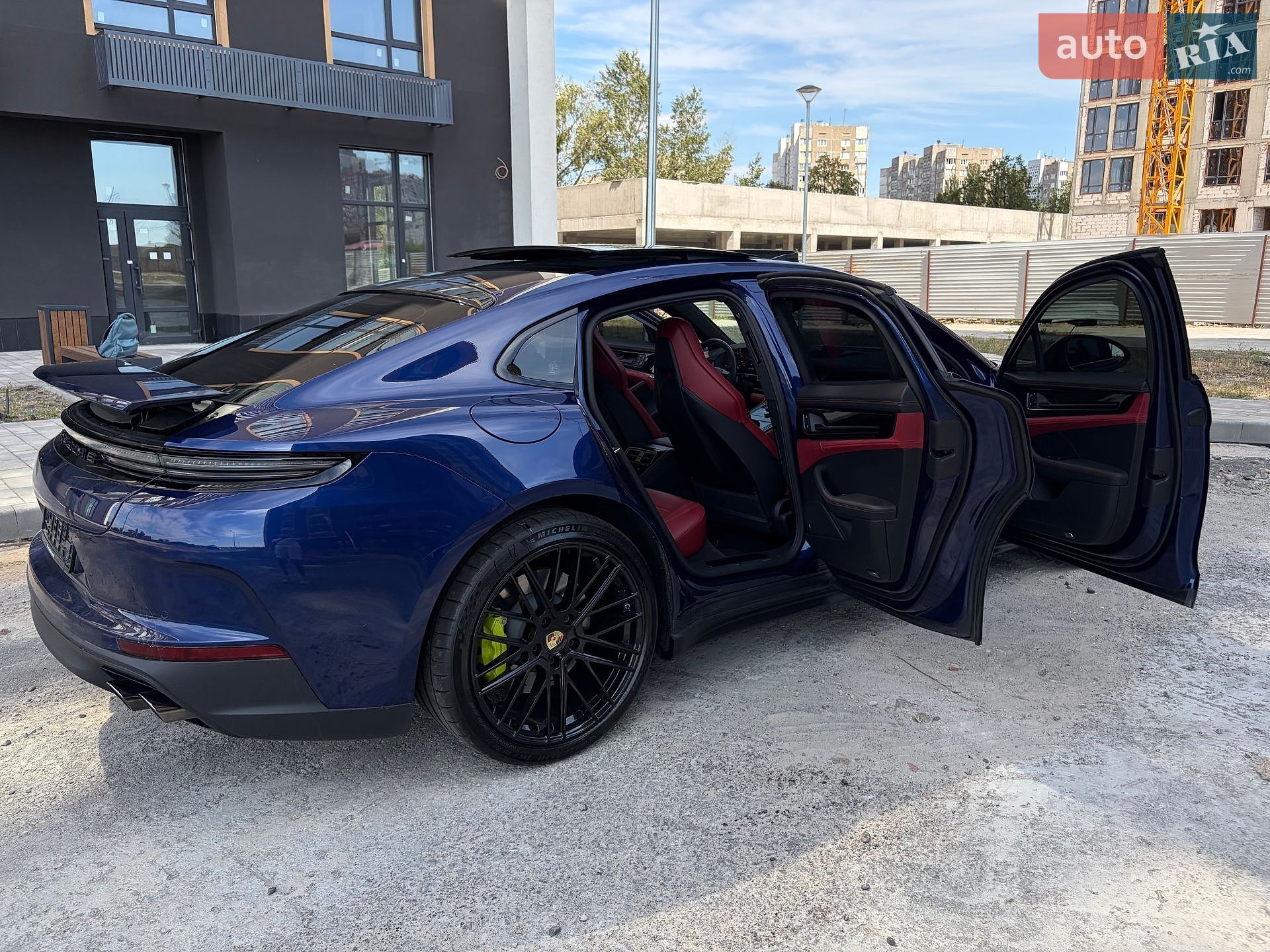 Porsche Panamera 2024 VIN WP0ZZZYAZSL045194 фото оголошення 90 з 135