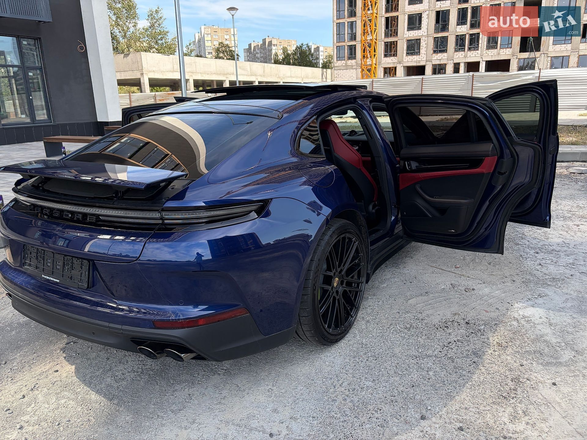 Porsche Panamera 2024 VIN WP0ZZZYAZSL045194 фото оголошення 92 з 135
