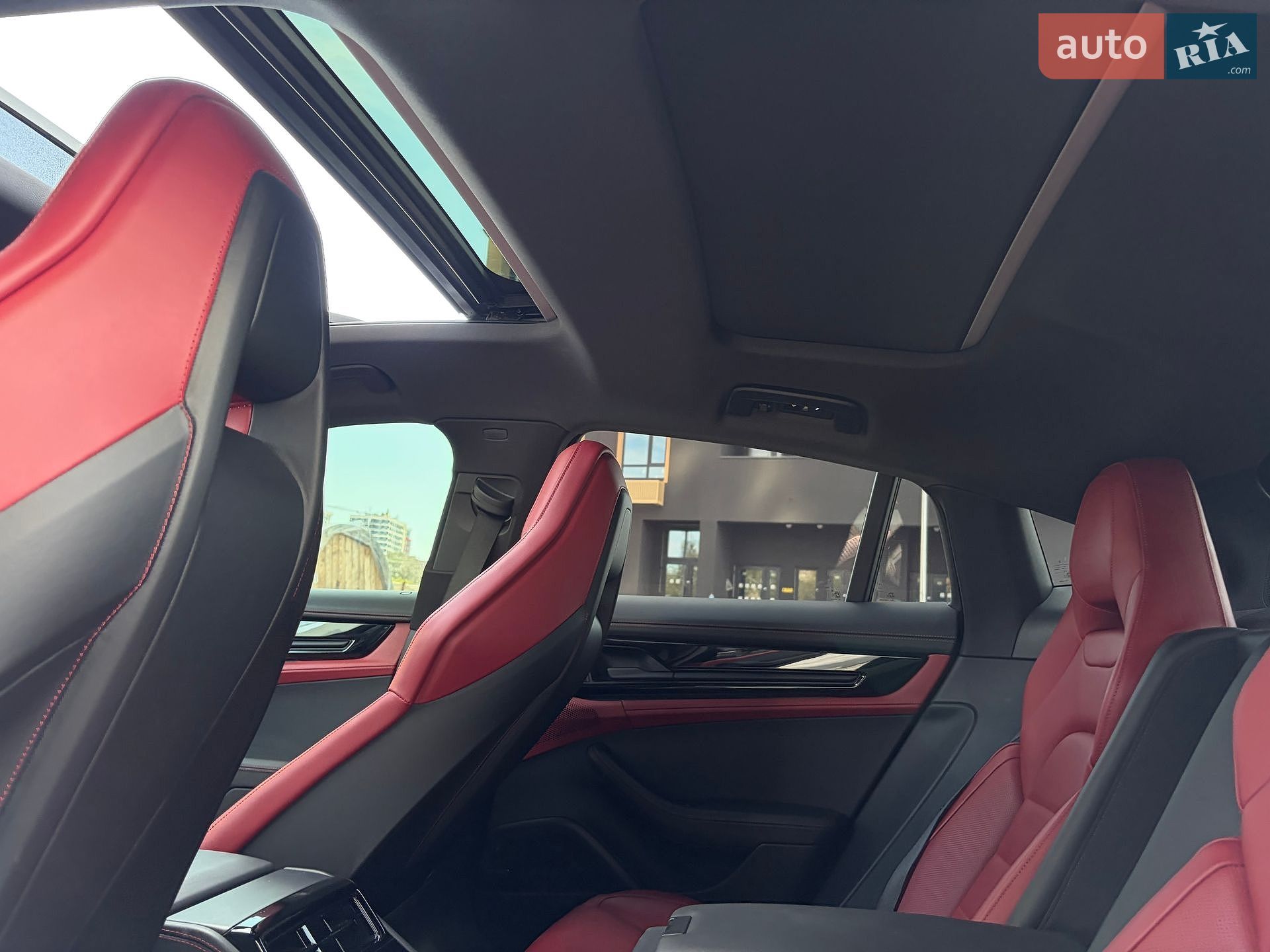 Porsche Panamera 2024 VIN WP0ZZZYAZSL045194 фото оголошення 129 з 135