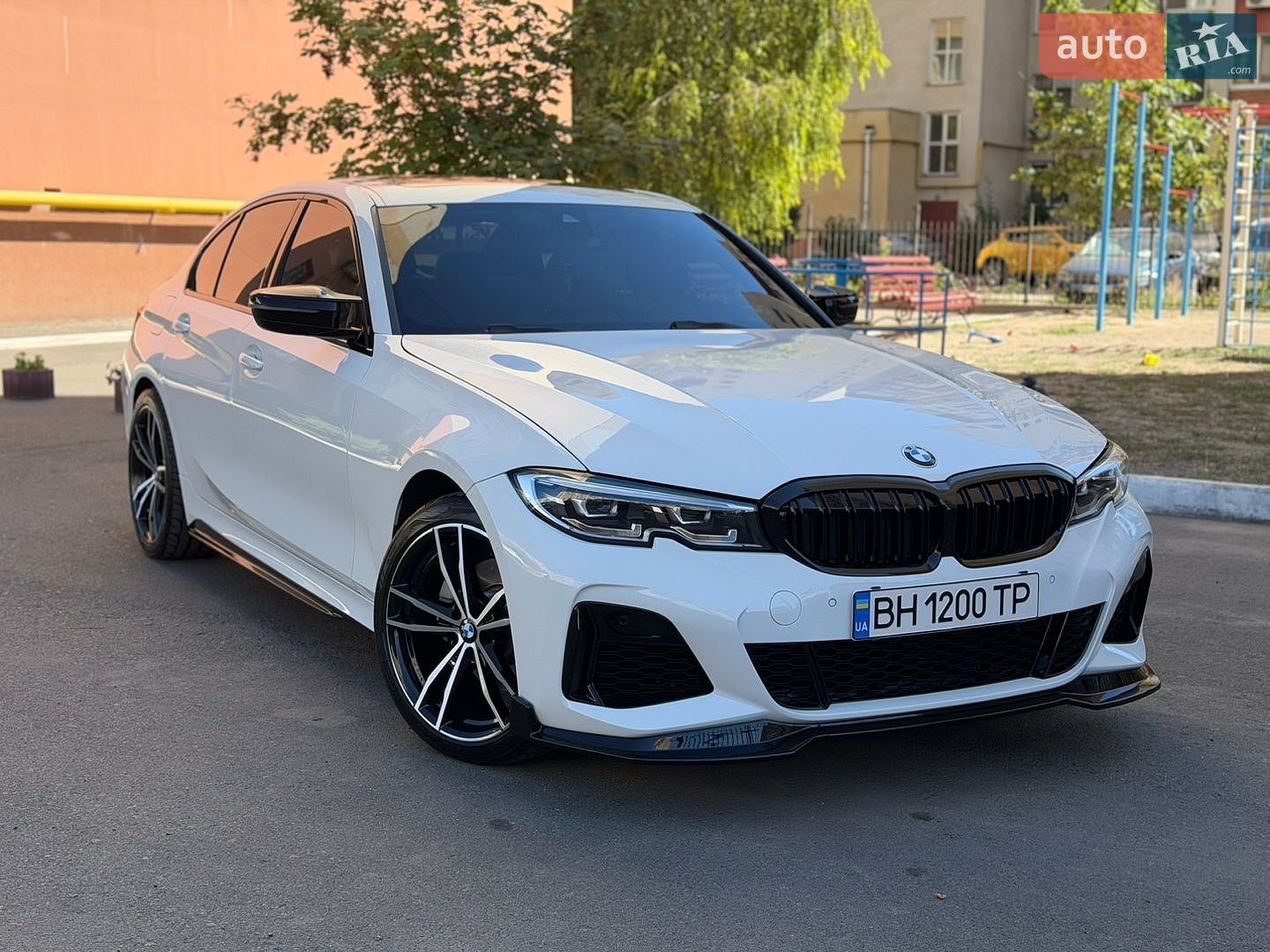 BMW 3 Series 2019 VIN 3MW5R7J06L8B09430 фото оголошення 5 з 39