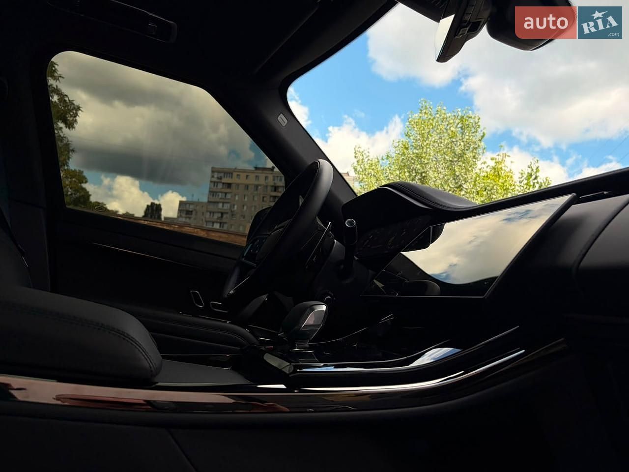 Land Rover Range Rover Sport 2025 VIN SAL1A2BW9SA486909 фото оголошення 130 з 130