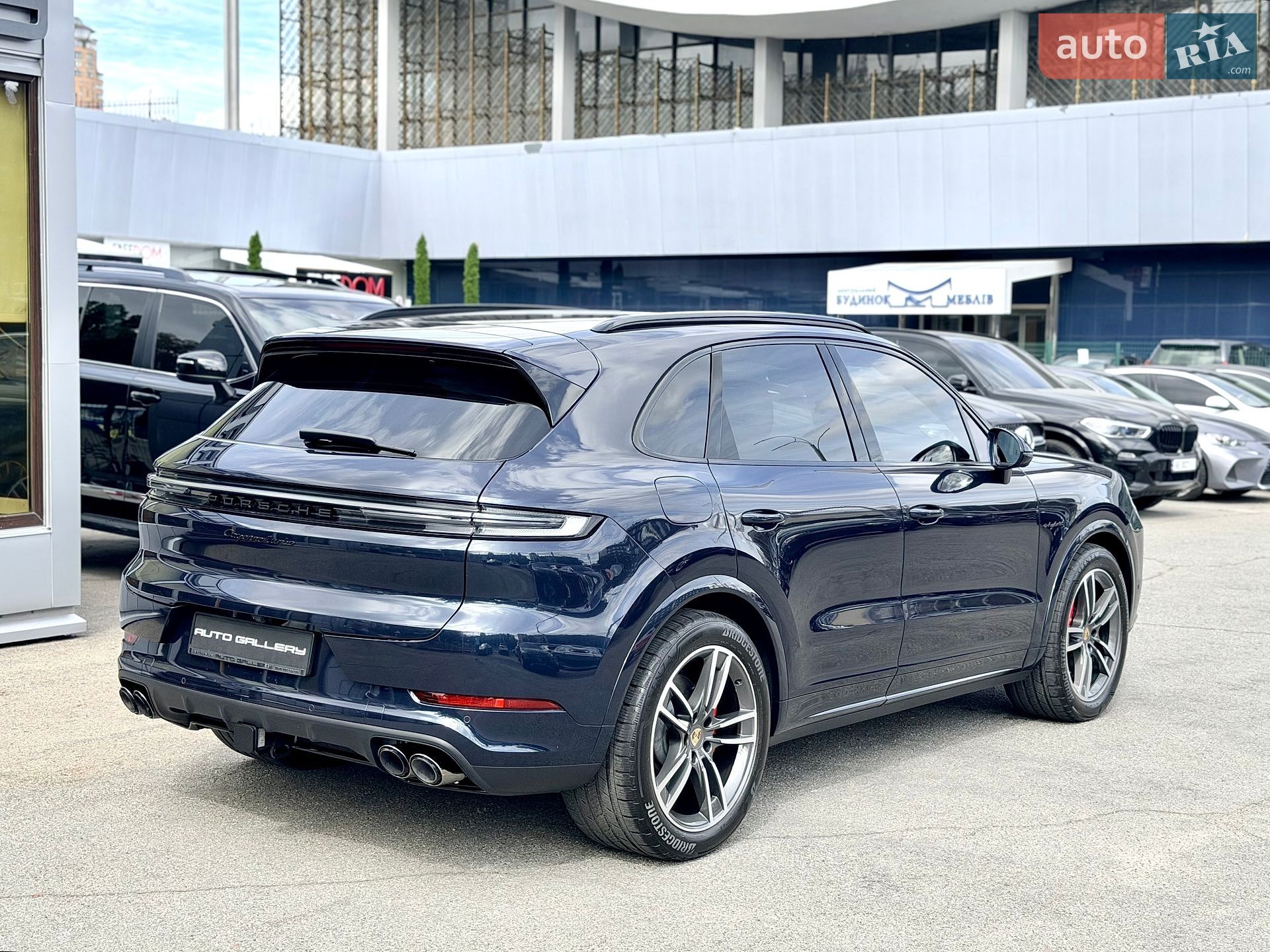 Porsche Cayenne 2024 VIN WP1AM2AY6RDA48230 фото оголошення 5 з 40