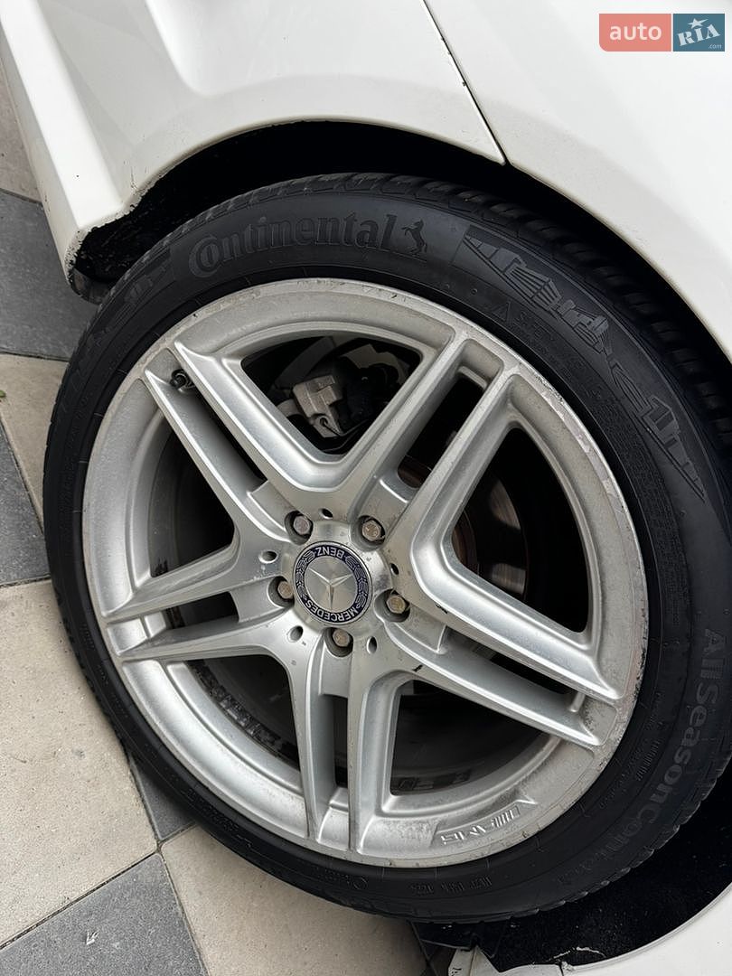 Mercedes-Benz C-Class 2012 VIN WDDGF4HB3DF972730 фото оголошення 31 з 47