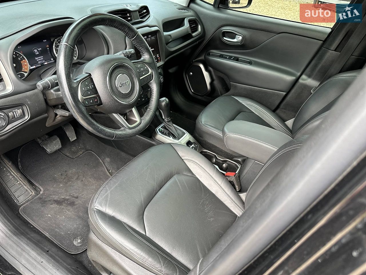 Jeep Renegade 2019 VIN ZACNJAB18KPK16834 фото оголошення 18 з 24