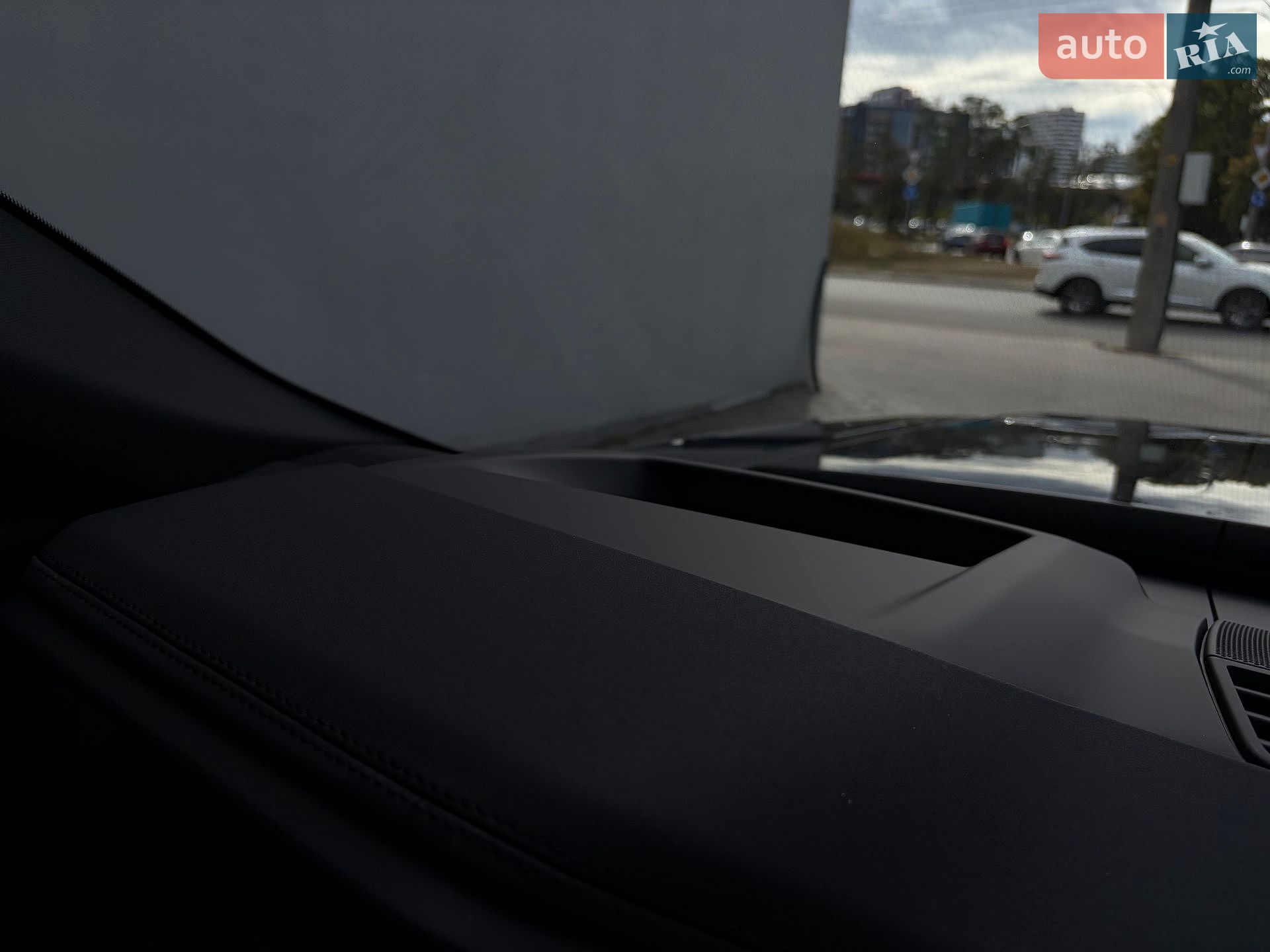 Land Rover Range Rover Sport 2025 VIN SAL1A2BW9SA486909 фото оголошення 27 з 130
