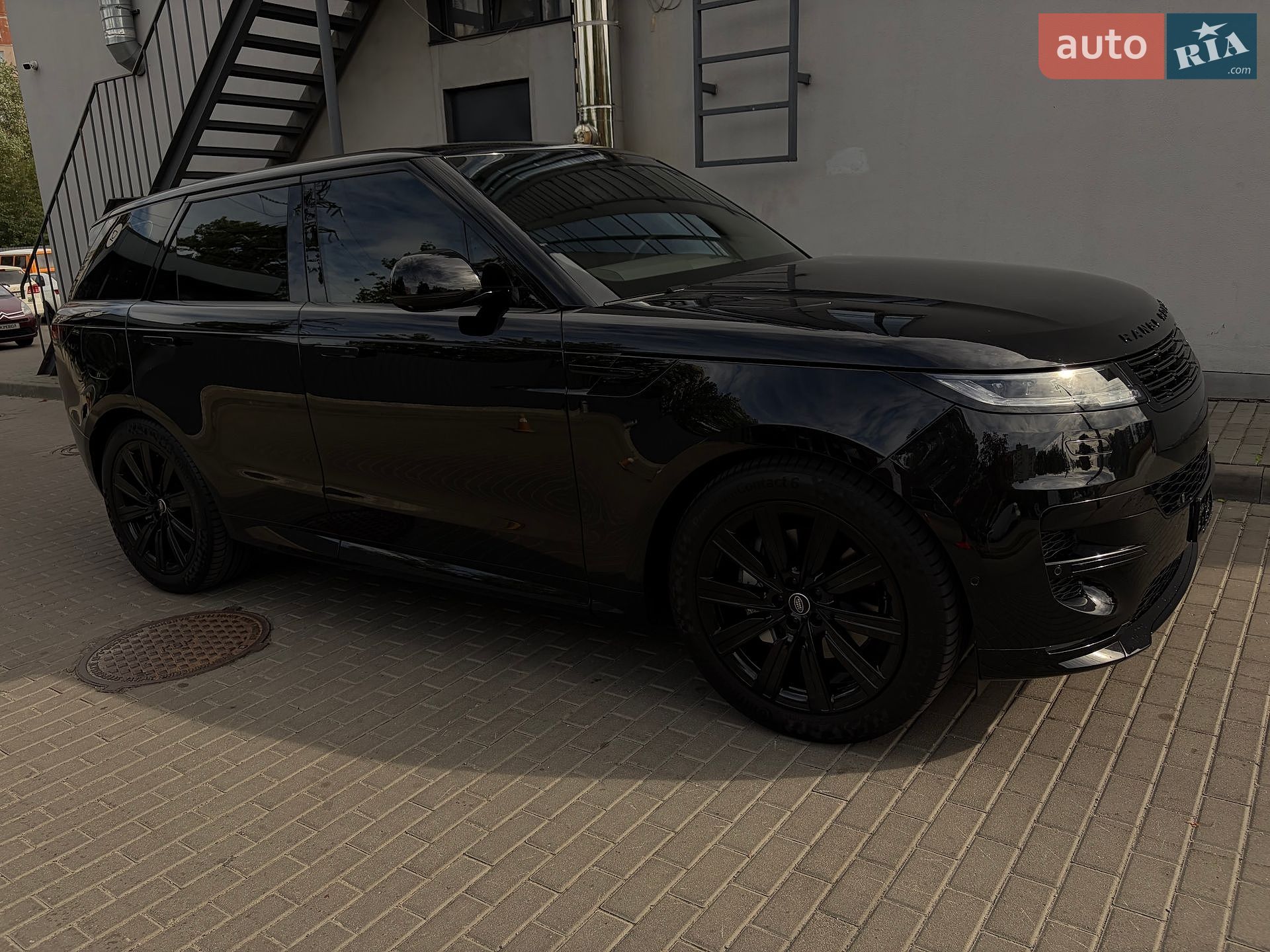Land Rover Range Rover Sport 2025 VIN SAL1A2BW9SA486909 фото оголошення 38 з 130