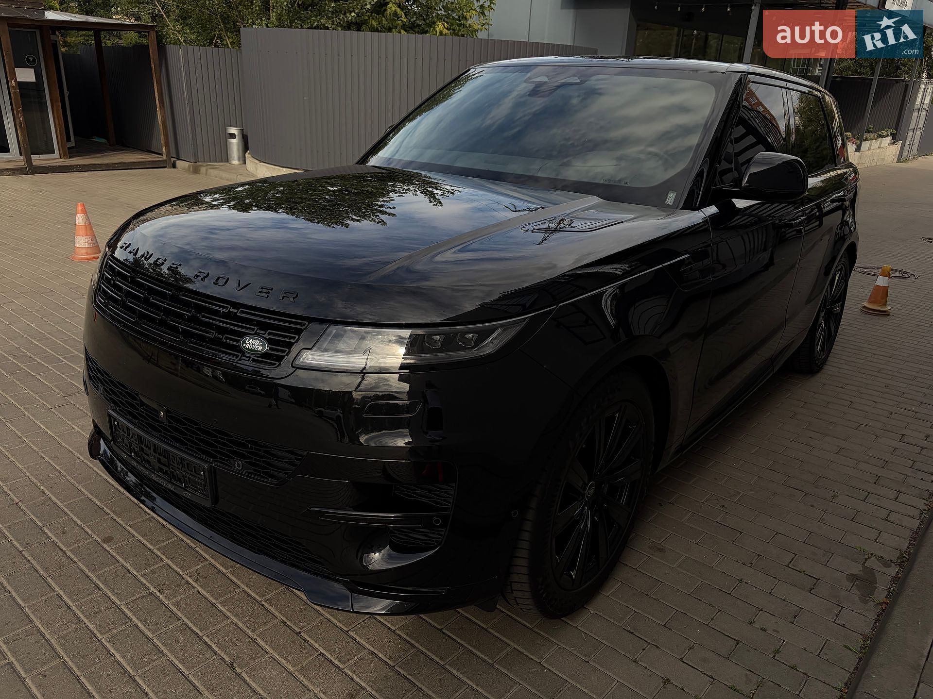 Land Rover Range Rover Sport 2025 VIN SAL1A2BW9SA486909 фото оголошення 42 з 130