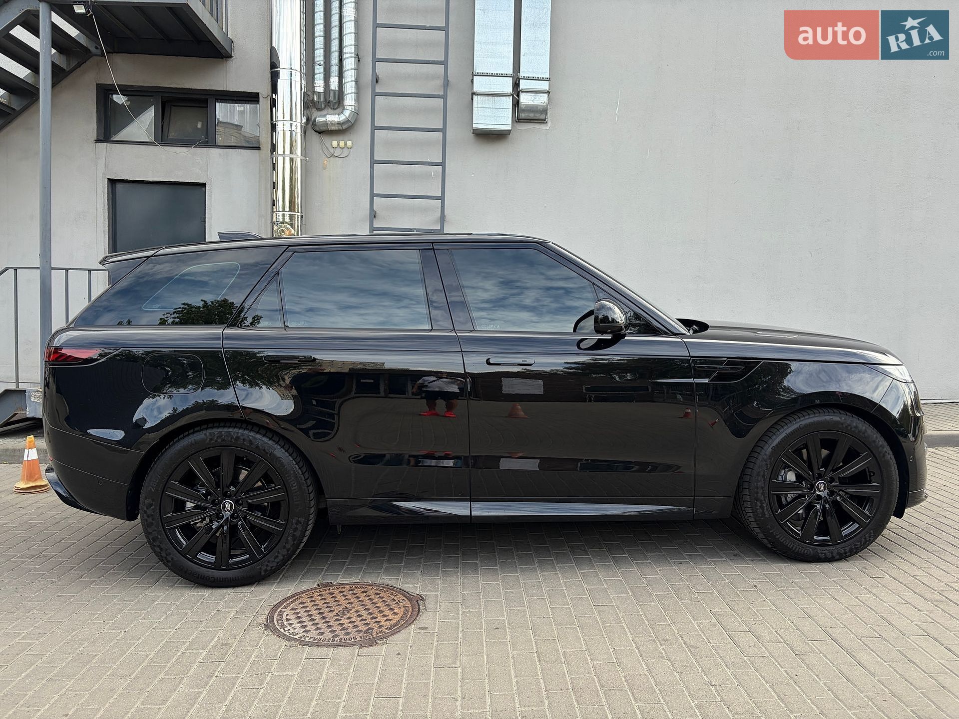 Land Rover Range Rover Sport 2025 VIN SAL1A2BW9SA486909 фото оголошення 57 з 130