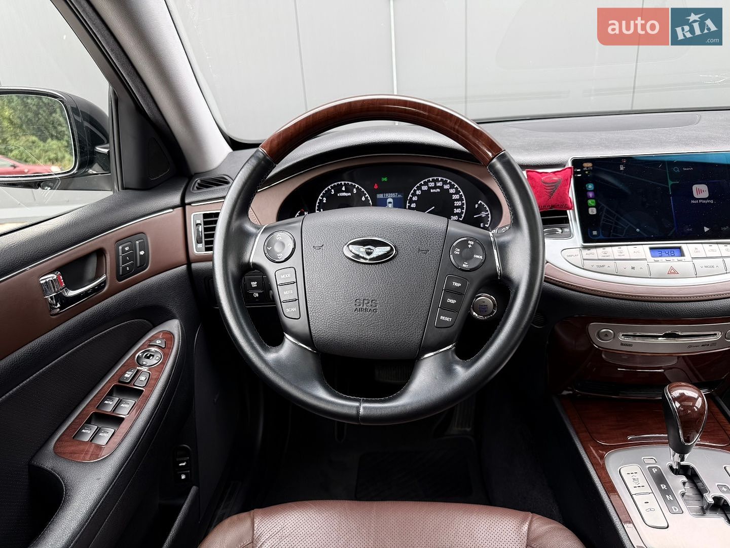 Hyundai Genesis 2008 VIN KMHGC41EP9U038685 фото оголошення 17 з 28