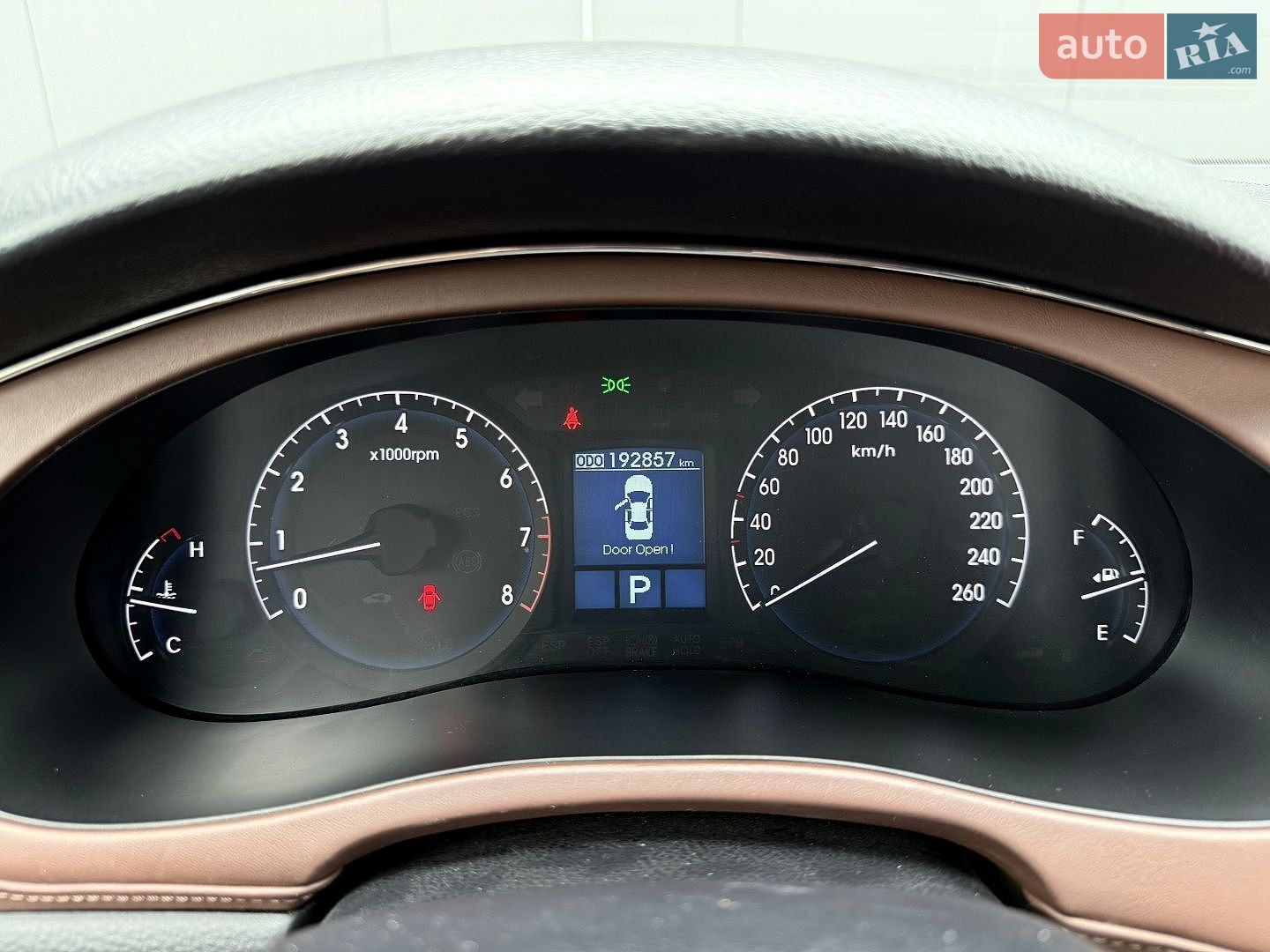 Hyundai Genesis 2008 VIN KMHGC41EP9U038685 фото оголошення 16 з 28