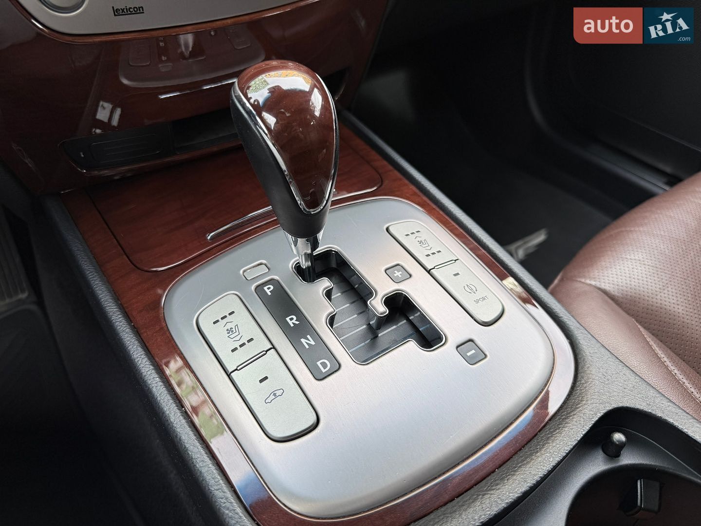 Hyundai Genesis 2008 VIN KMHGC41EP9U038685 фото оголошення 15 з 28