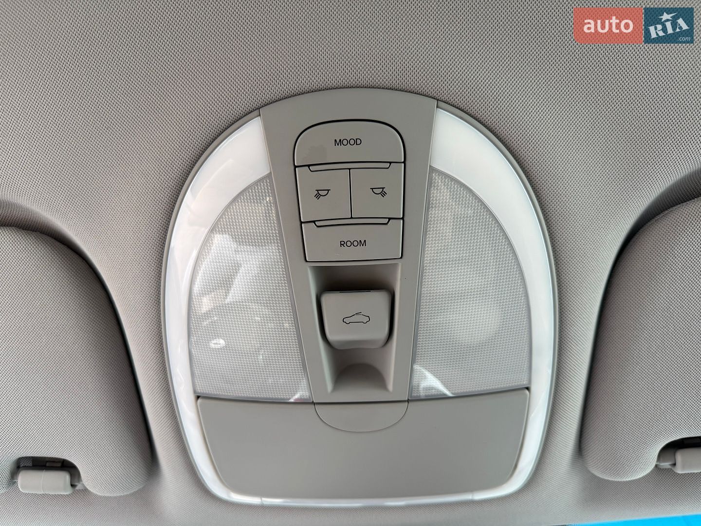 Hyundai Genesis 2008 VIN KMHGC41EP9U038685 фото оголошення 22 з 28