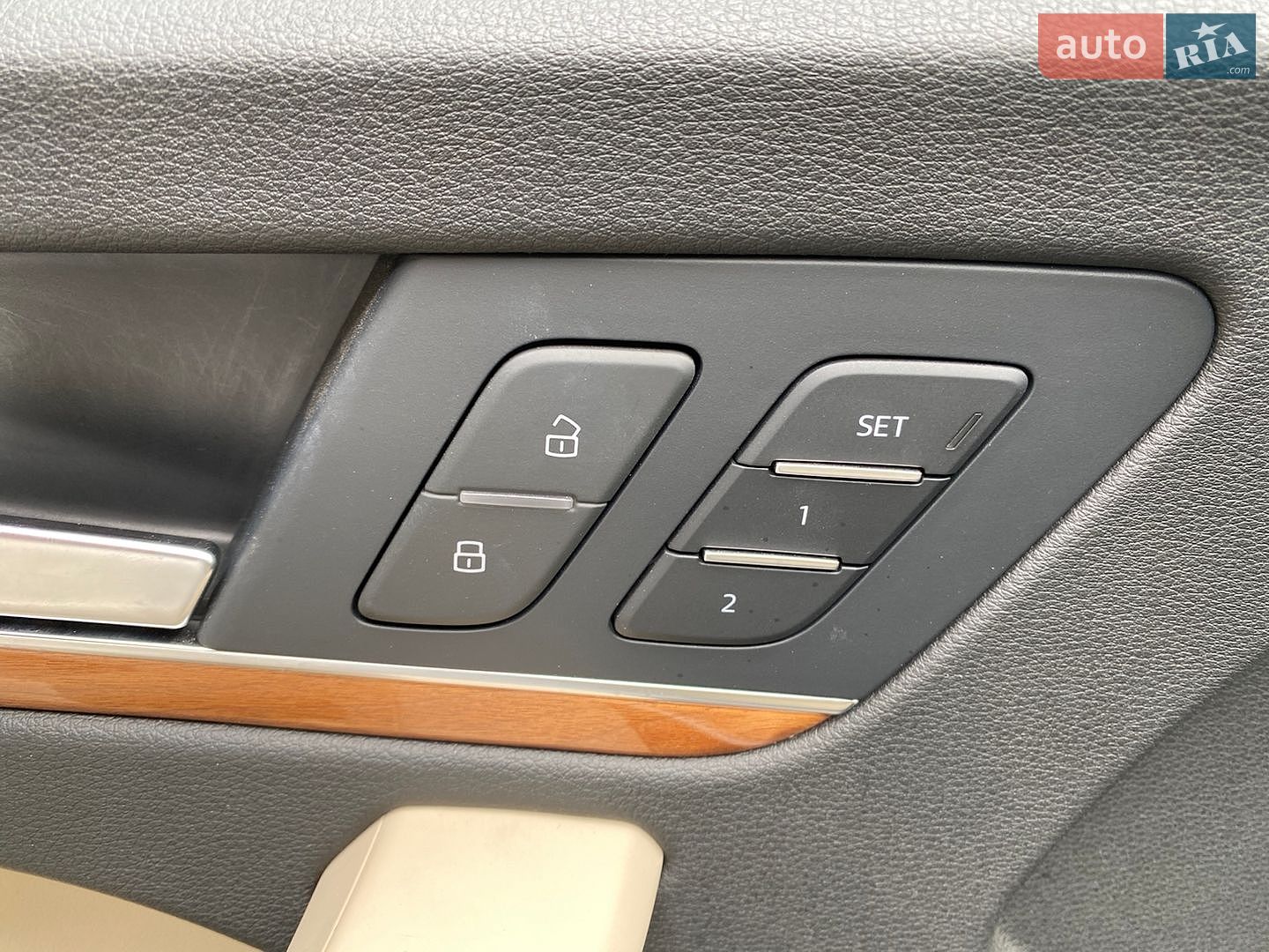 Audi Q5 2021 VIN WA1E2AFY2M2085379 фото оголошення 9 з 24
