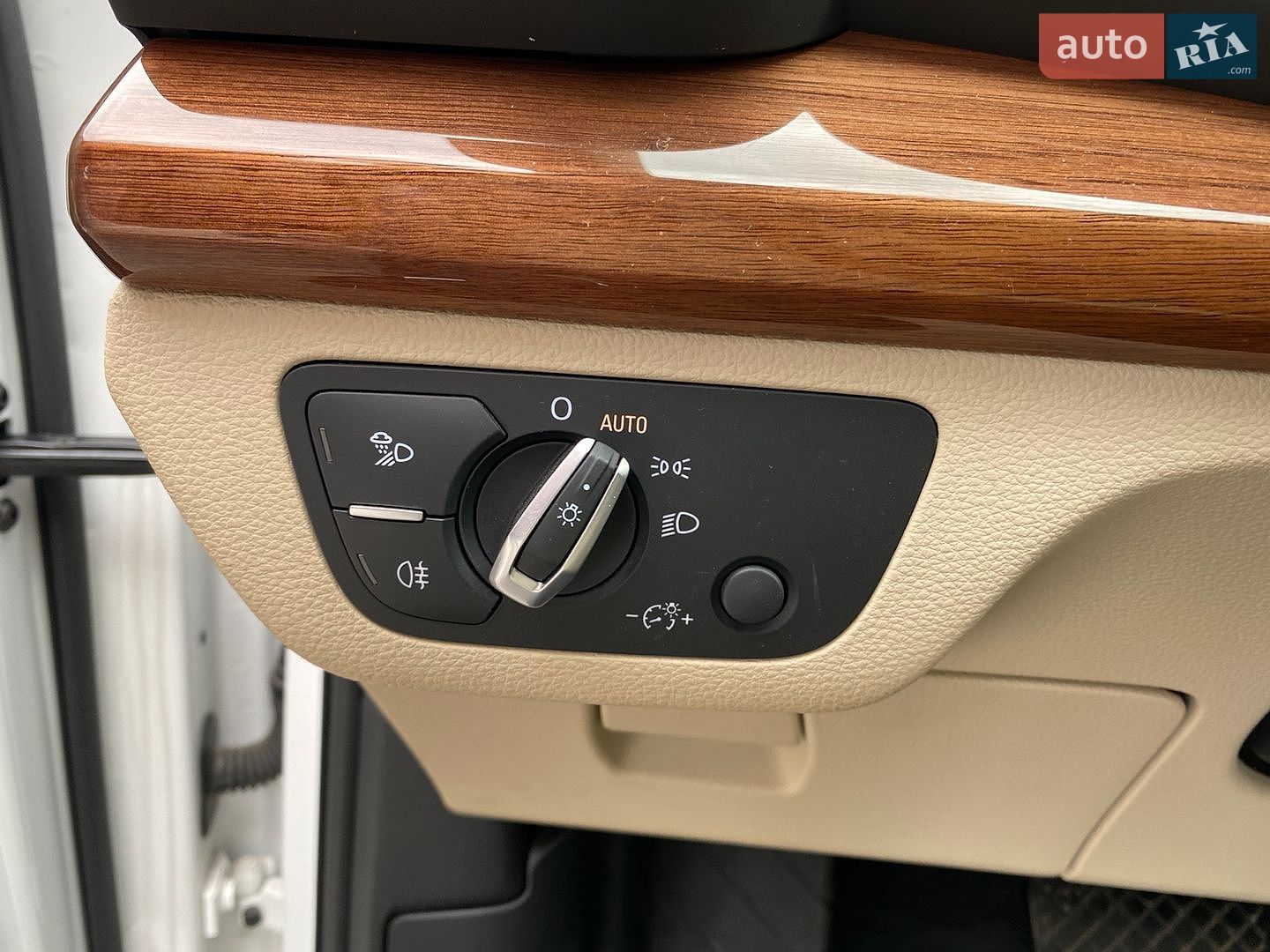Audi Q5 2021 VIN WA1E2AFY2M2085379 фото оголошення 10 з 24