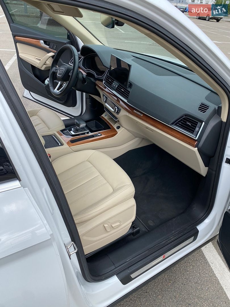 Audi Q5 2021 VIN WA1E2AFY2M2085379 фото оголошення 16 з 24