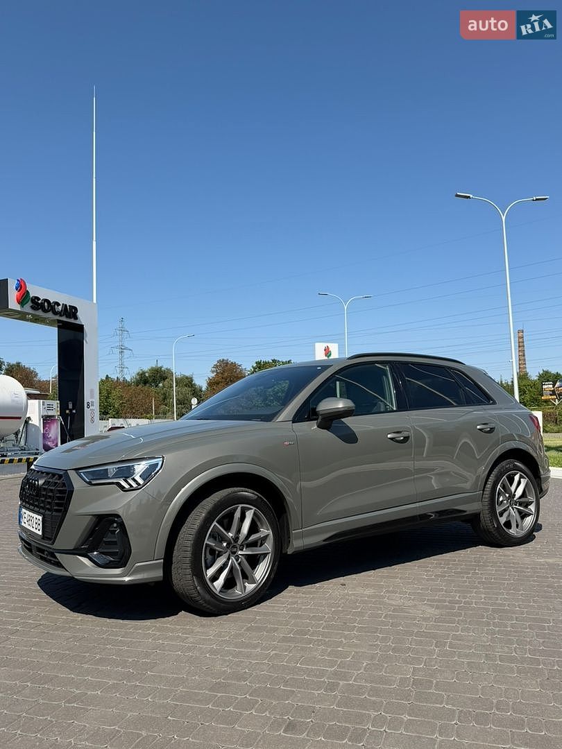 Audi Q3 2025 VIN WA1DECF34S1093294 фото оголошення 3 з 14