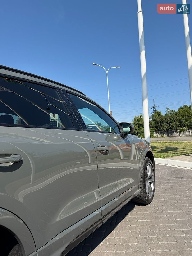 Audi Q3 2025 VIN WA1DECF34S1093294 фото оголошення 6 з 14