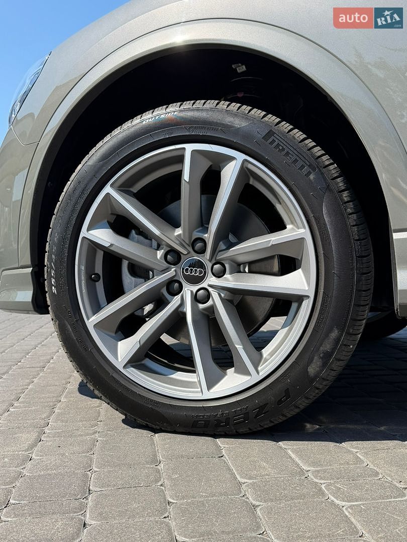 Audi Q3 2025 VIN WA1DECF34S1093294 фото оголошення 13 з 14