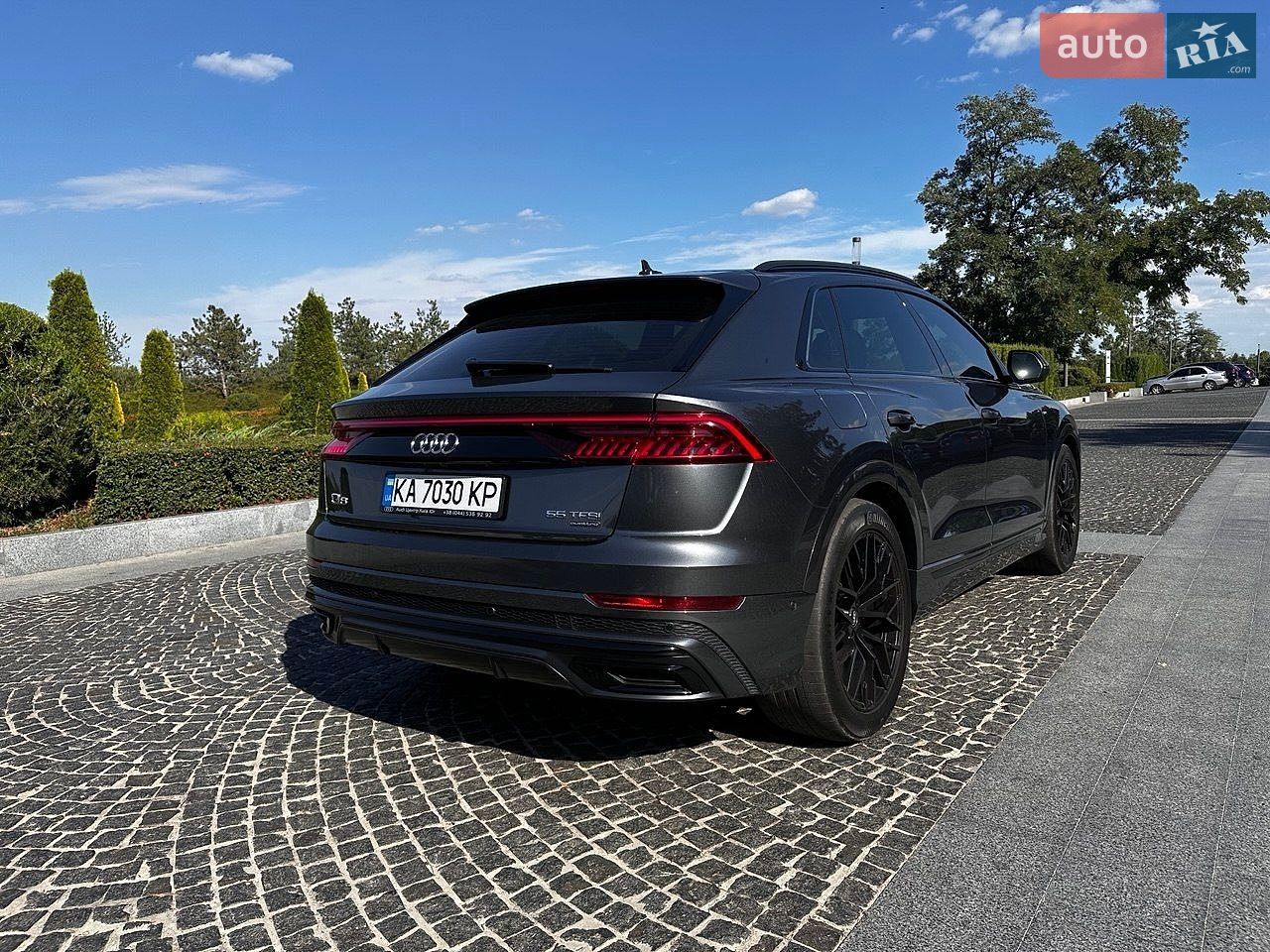 Audi Q8 2023 VIN WAUZZZF11PD035518 фото оголошення 4 з 52