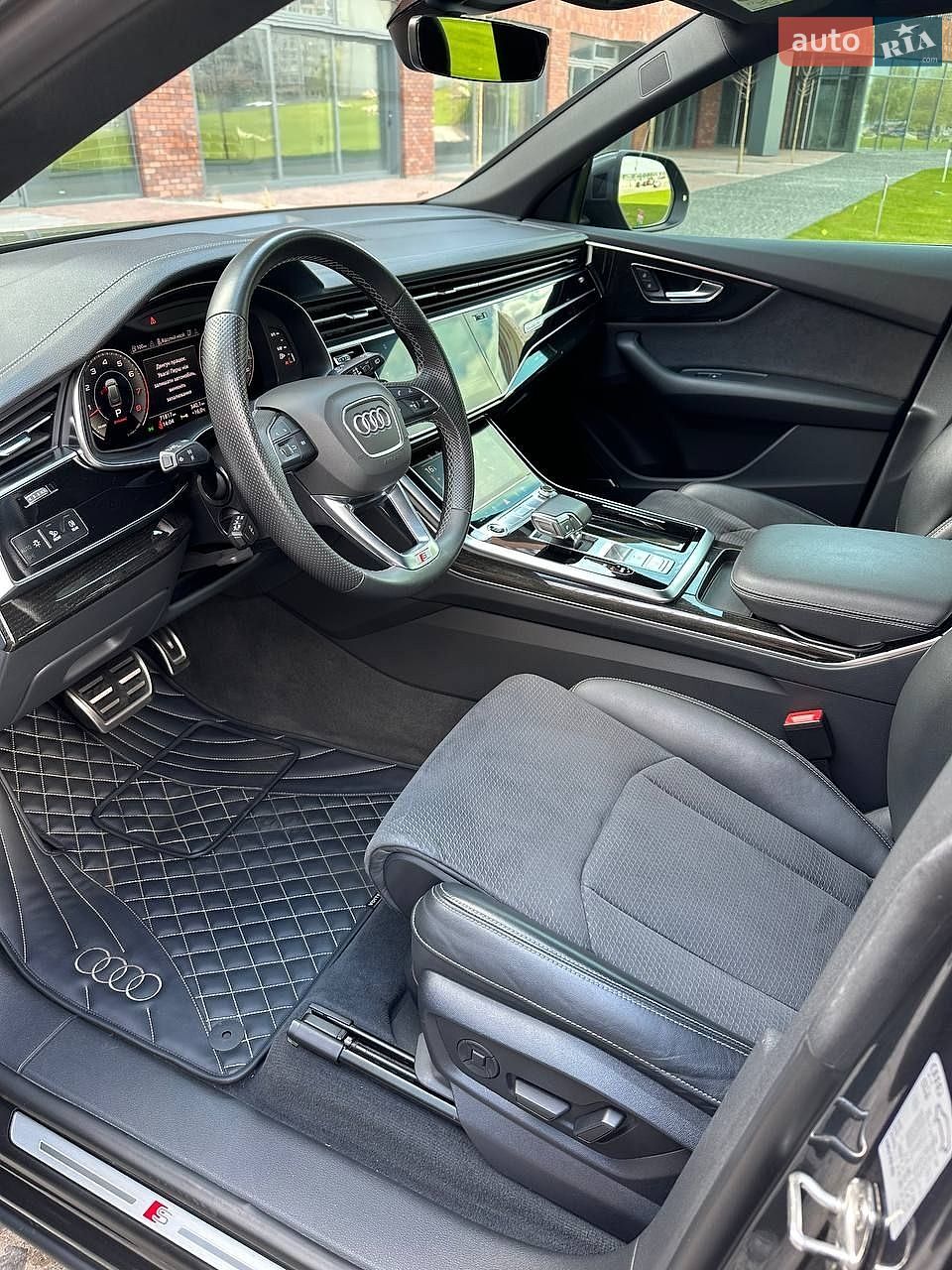 Audi Q8 2023 VIN WAUZZZF11PD035518 фото оголошення 20 з 52