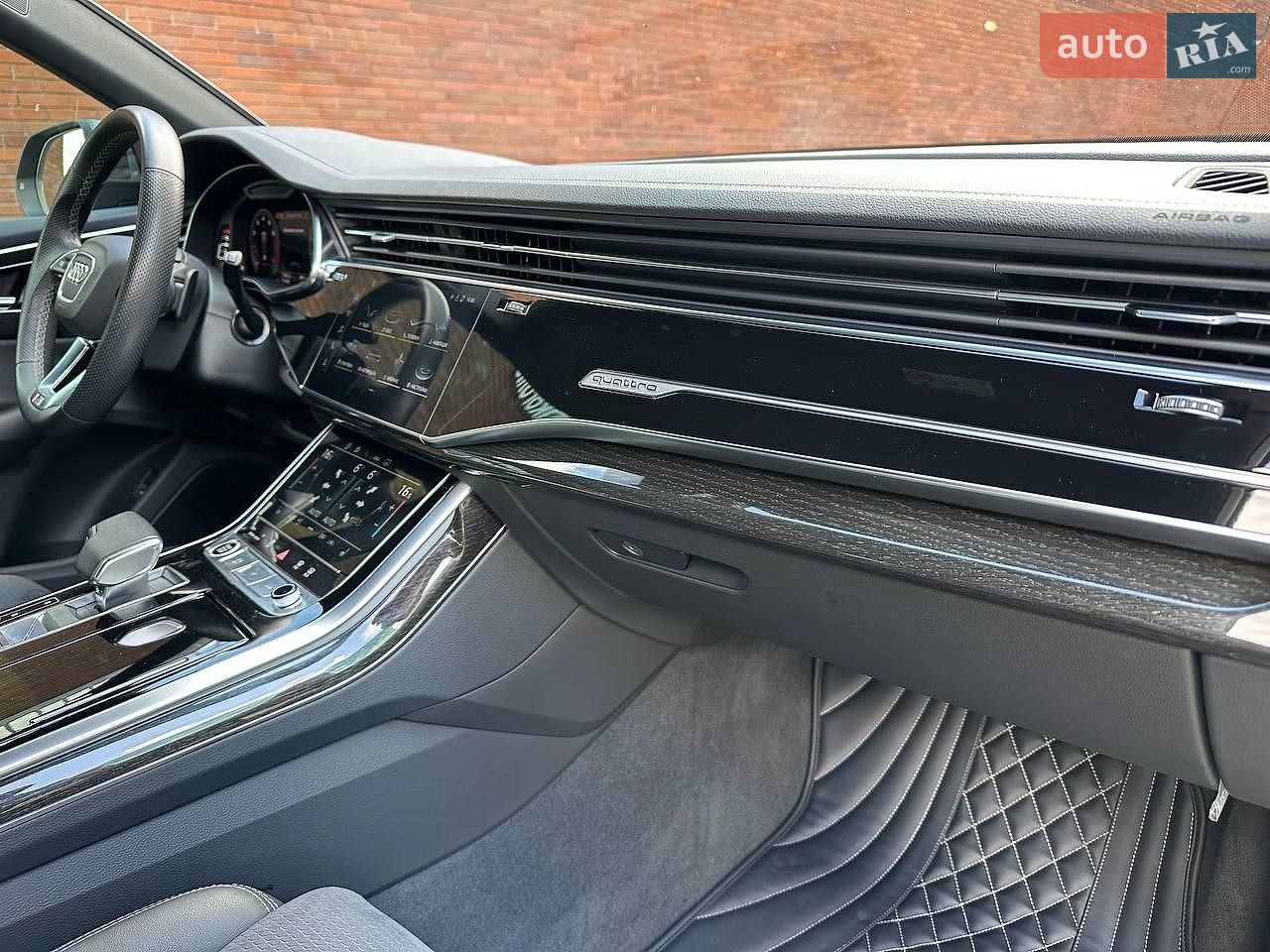 Audi Q8 2023 VIN WAUZZZF11PD035518 фото оголошення 22 з 52