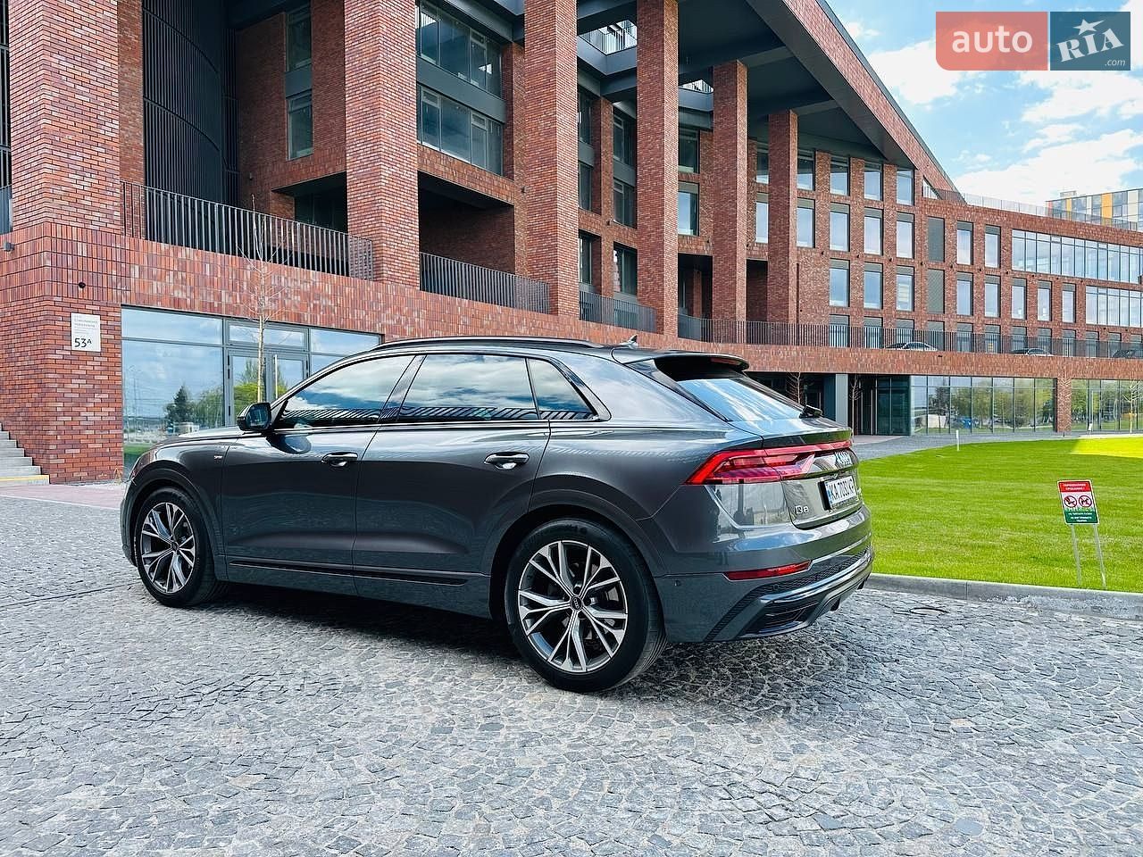 Audi Q8 2023 VIN WAUZZZF11PD035518 фото оголошення 47 з 52