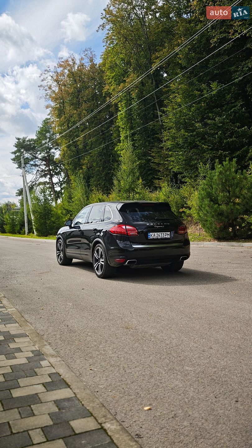 Porsche Cayenne 2012 VIN WP1ZZZ92ZCLA49563 фото оголошення 12 з 15