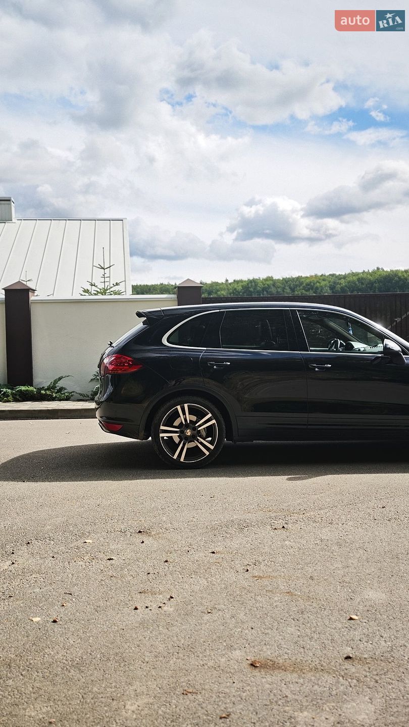 Porsche Cayenne 2012 VIN WP1ZZZ92ZCLA49563 фото оголошення 13 з 15