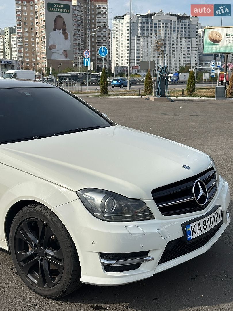 Mercedes-Benz C-Class 2011 VIN WDD2040481A556934 фото оголошення 9 з 19