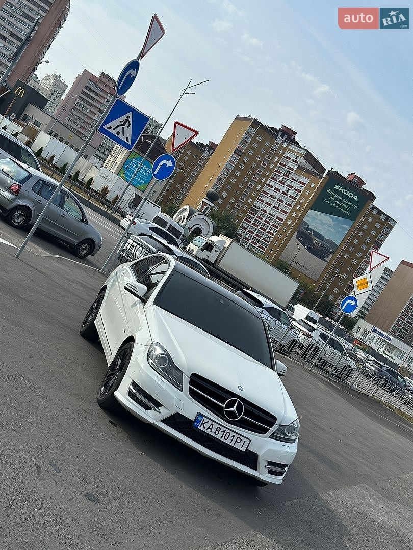 Mercedes-Benz C-Class 2011 VIN WDD2040481A556934 фото оголошення 7 з 19