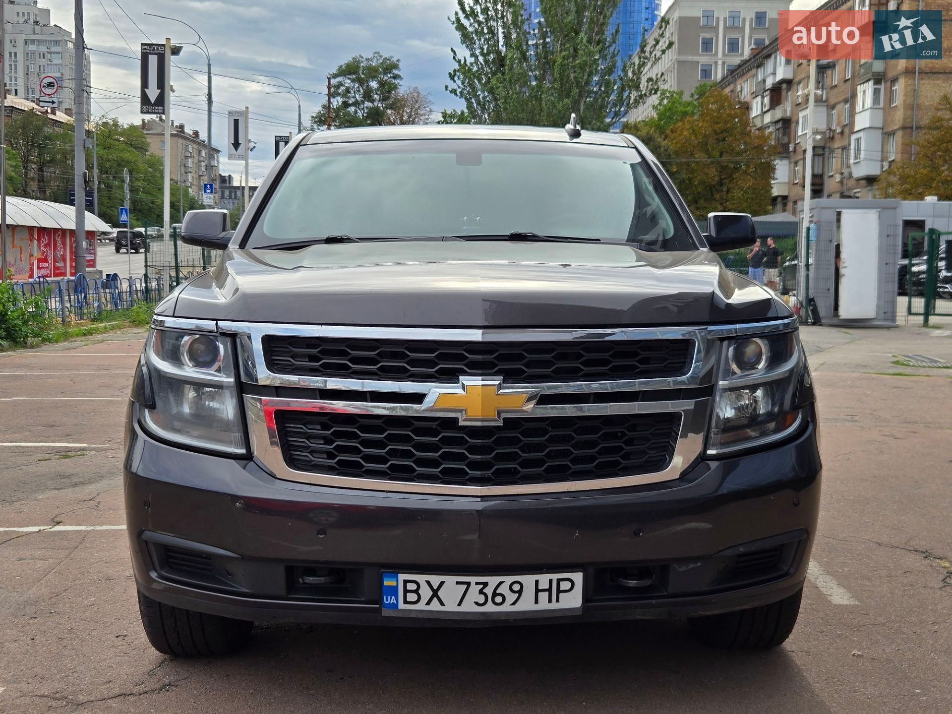 Chevrolet Tahoe 2016 VIN 1GNSKDEC8GR445855 фото оголошення 3 з 28