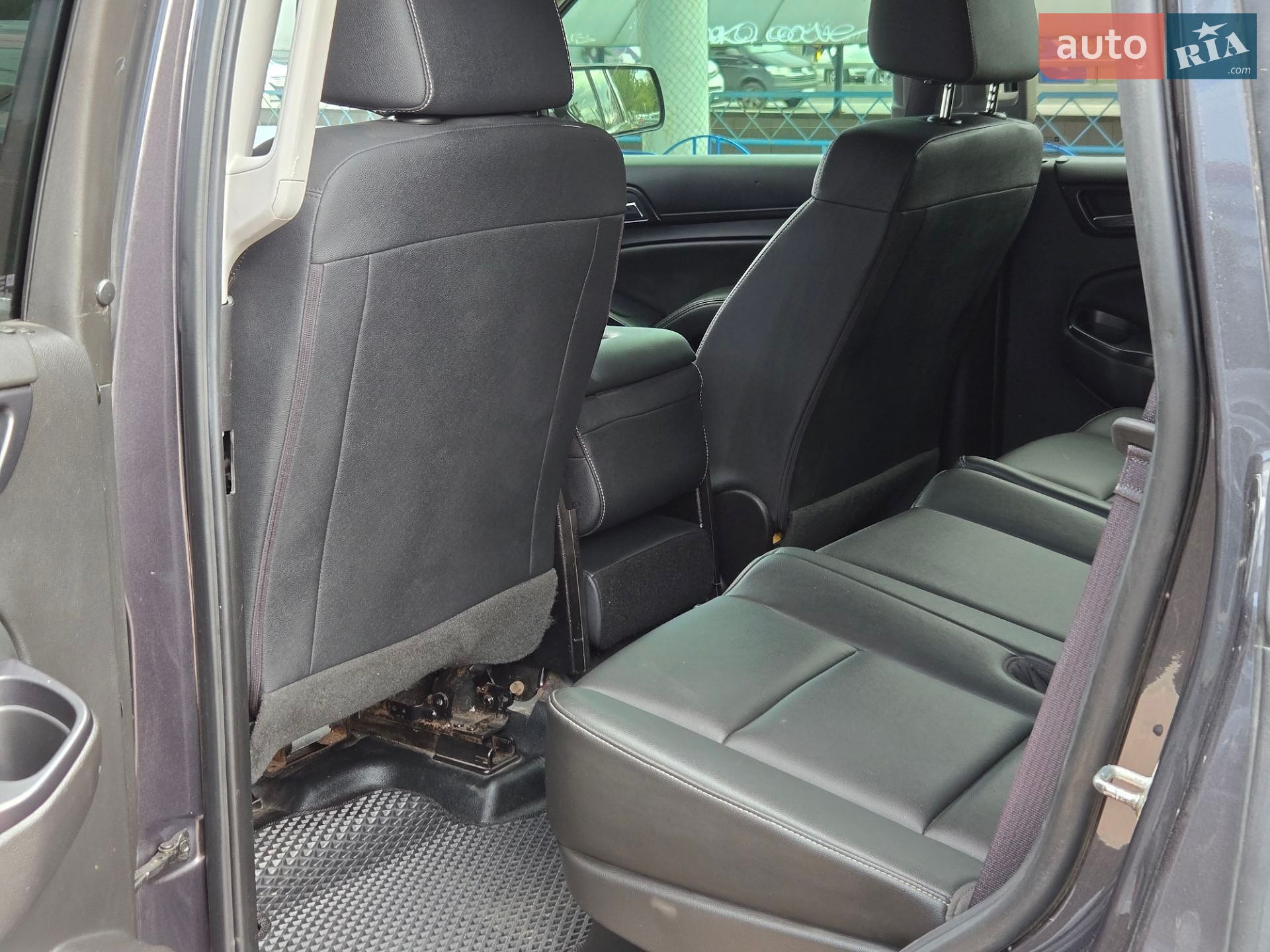 Chevrolet Tahoe 2016 VIN 1GNSKDEC8GR445855 фото оголошення 14 з 28