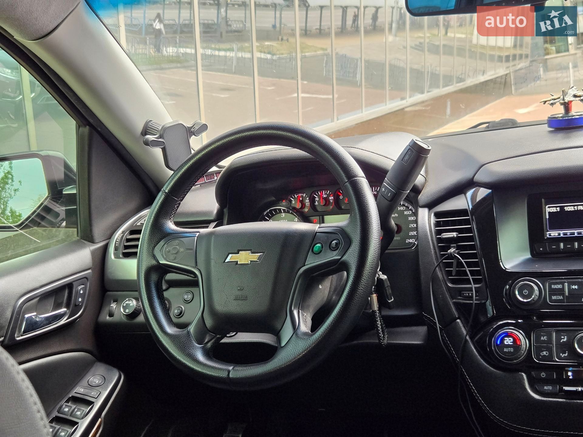 Chevrolet Tahoe 2016 VIN 1GNSKDEC8GR445855 фото оголошення 22 з 28
